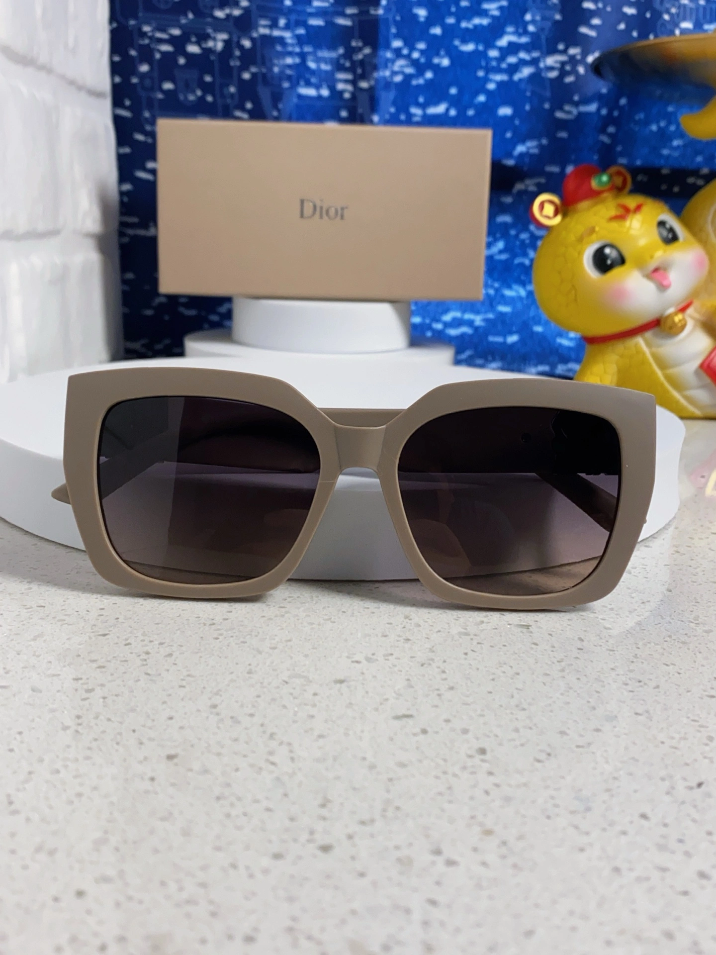 D*ior Glasses Top XX 20250401- Vibrant 17128