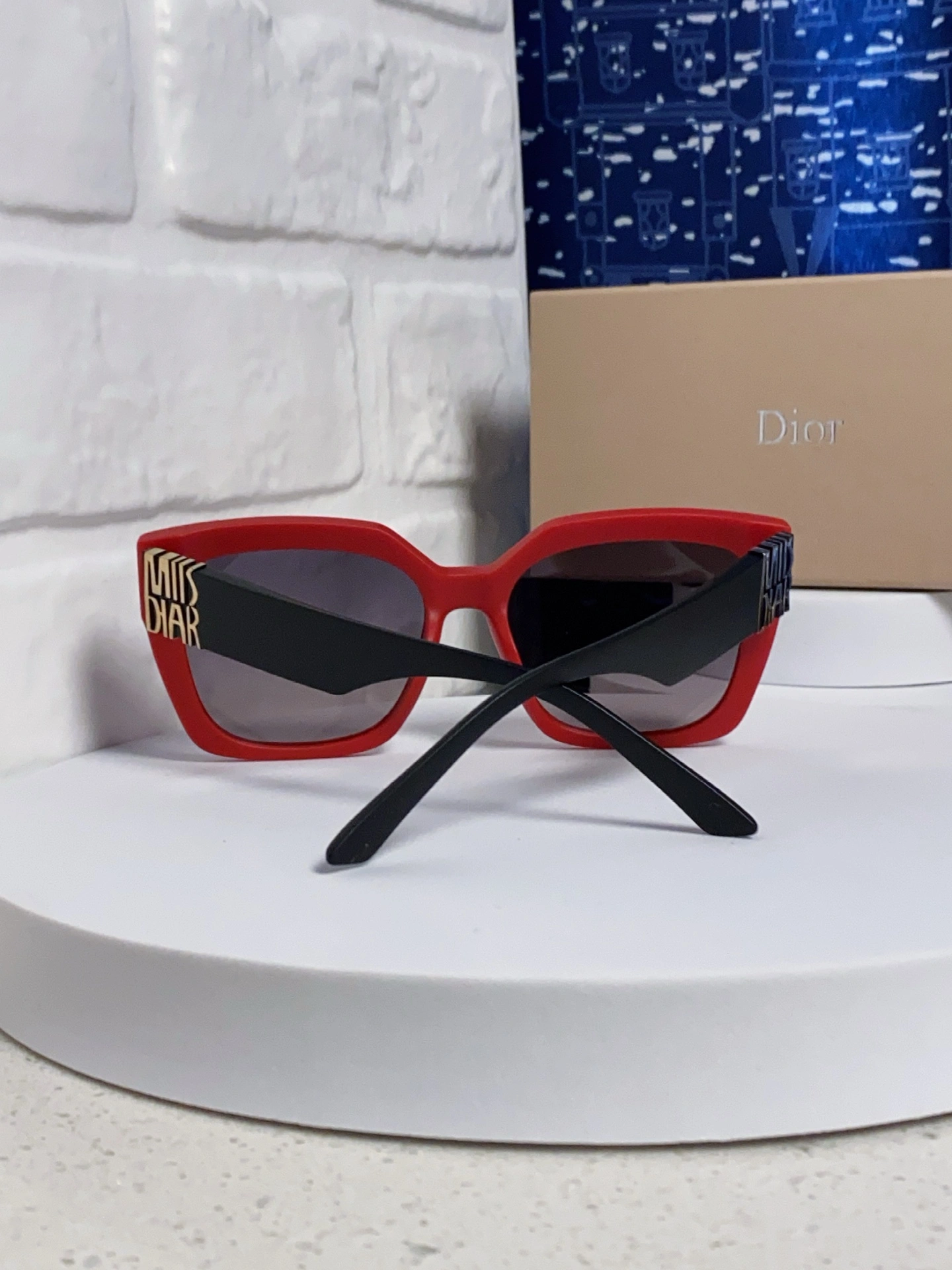 D*ior Glasses Top XX 20250401- Vibrant 17128