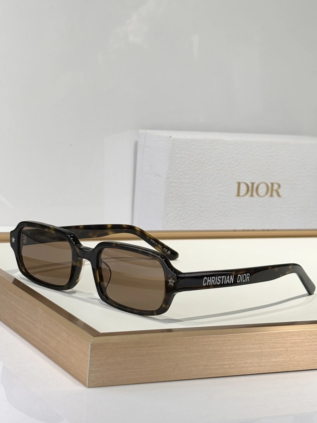 D*ior Glasses Top XX 20250401- Original 17124