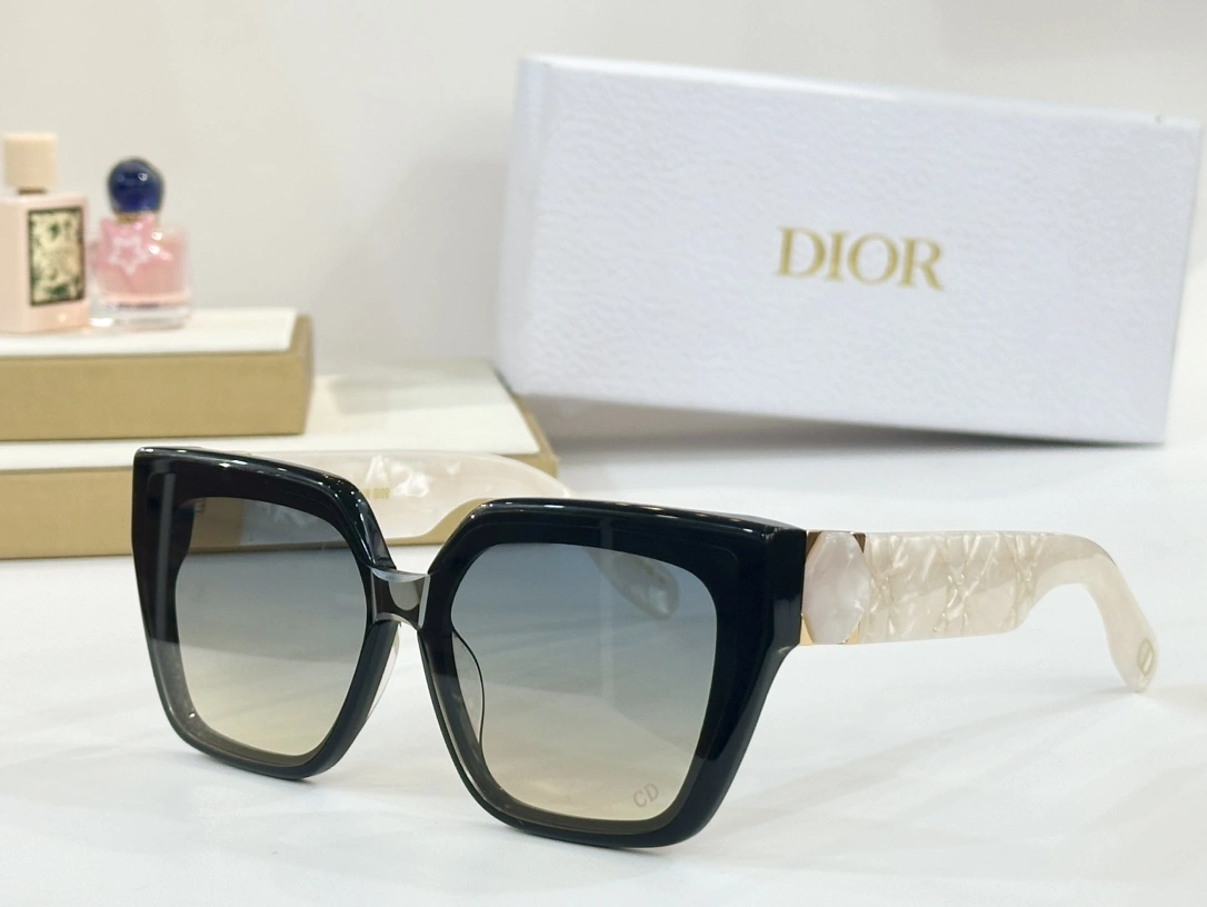 D*ior Glasses Top XX 20250401- SportInspired 17127
