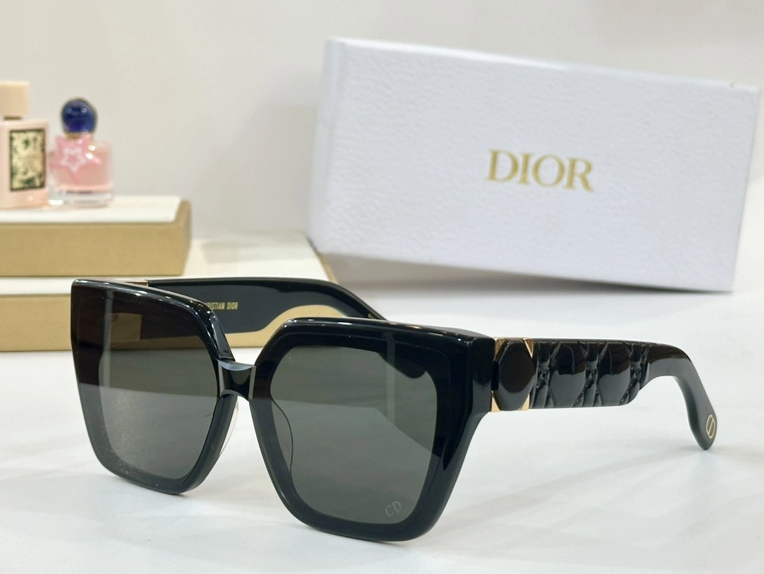 D*ior Glasses Top XX 20250401- SportInspired 17127