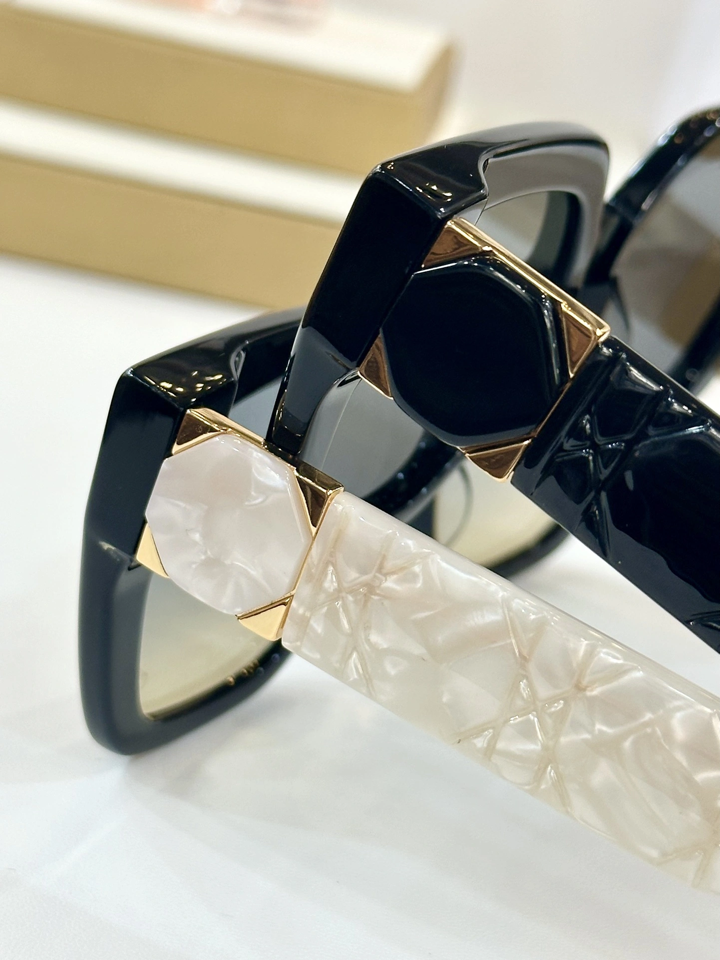 D*ior Glasses Top XX 20250401- SportInspired 17127