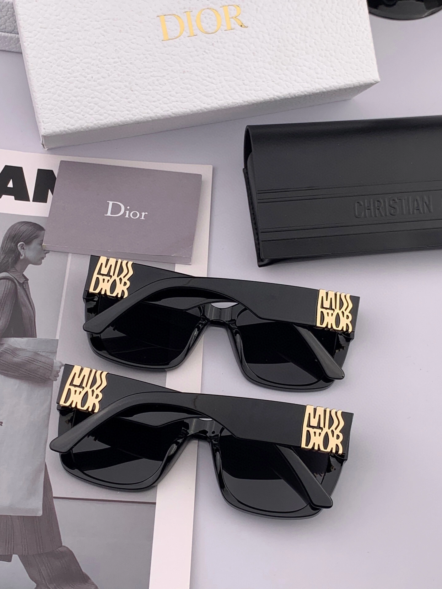 D*ior Glasses Top XX 20250427- Modern 17117
