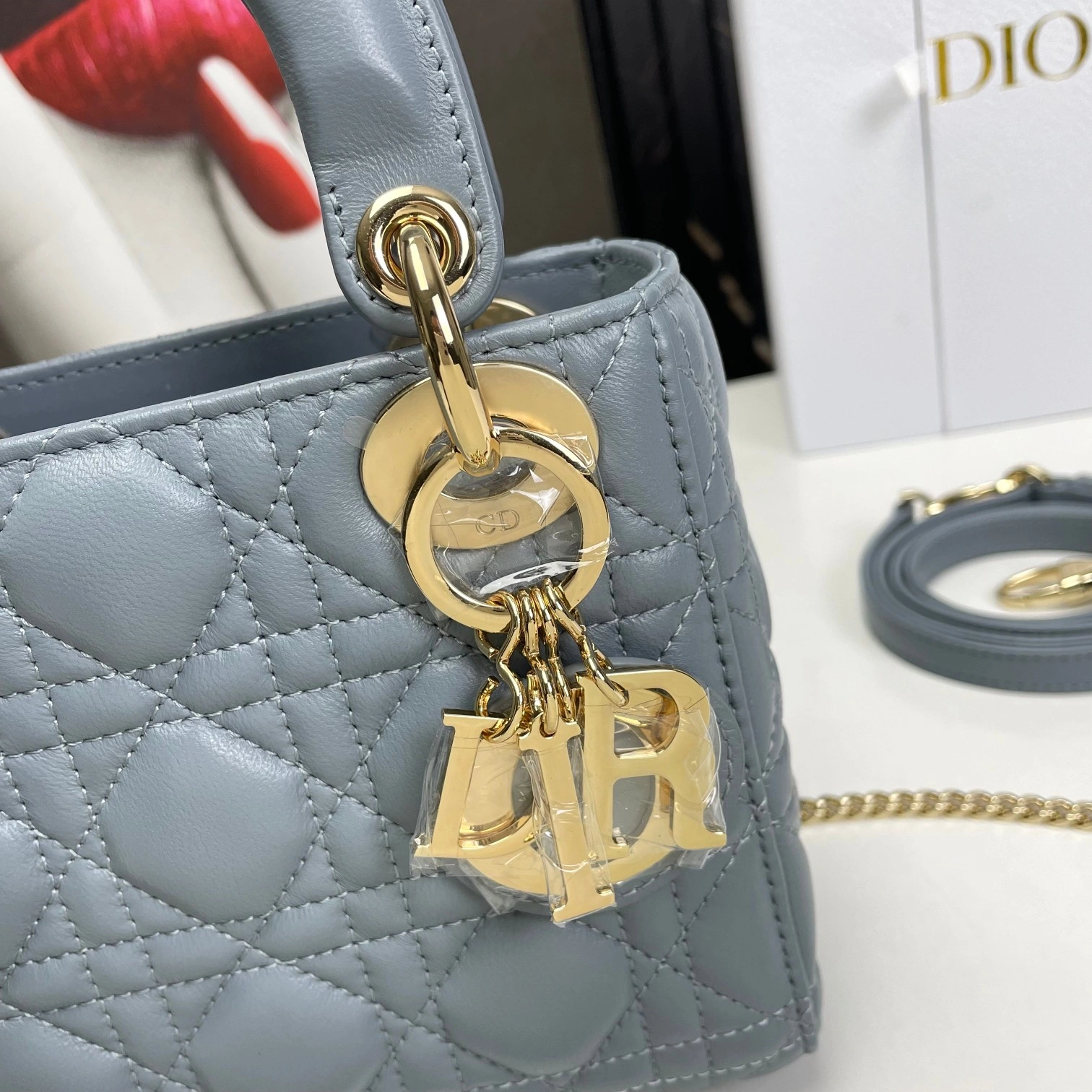 HighQuality D*ior Handbag Top Quality HT 20231016-74 17*15*7 cm 7682