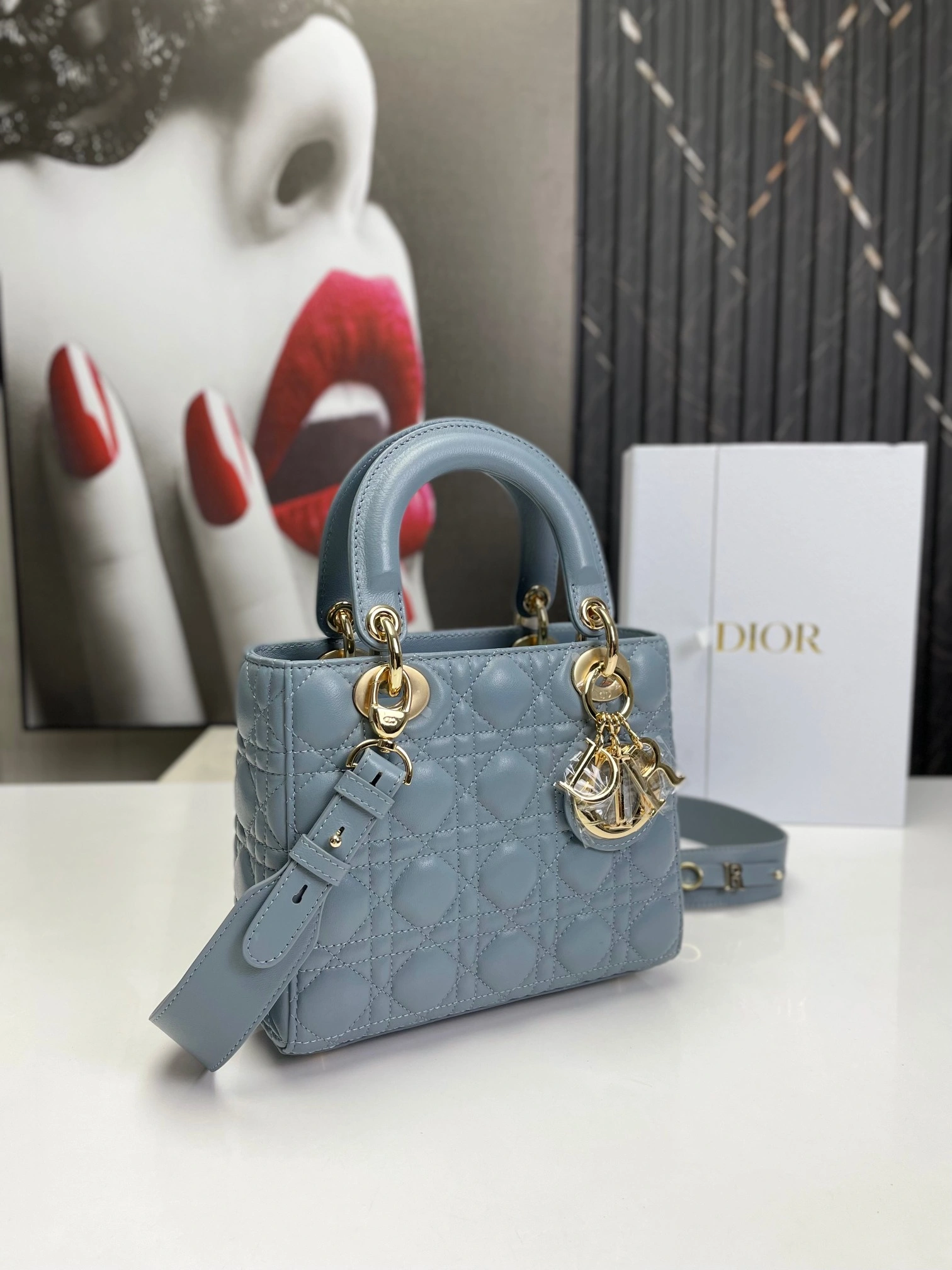 Practical D*ior Handbag Top Quality HT 20231016-75 17*15*7 cm 7681