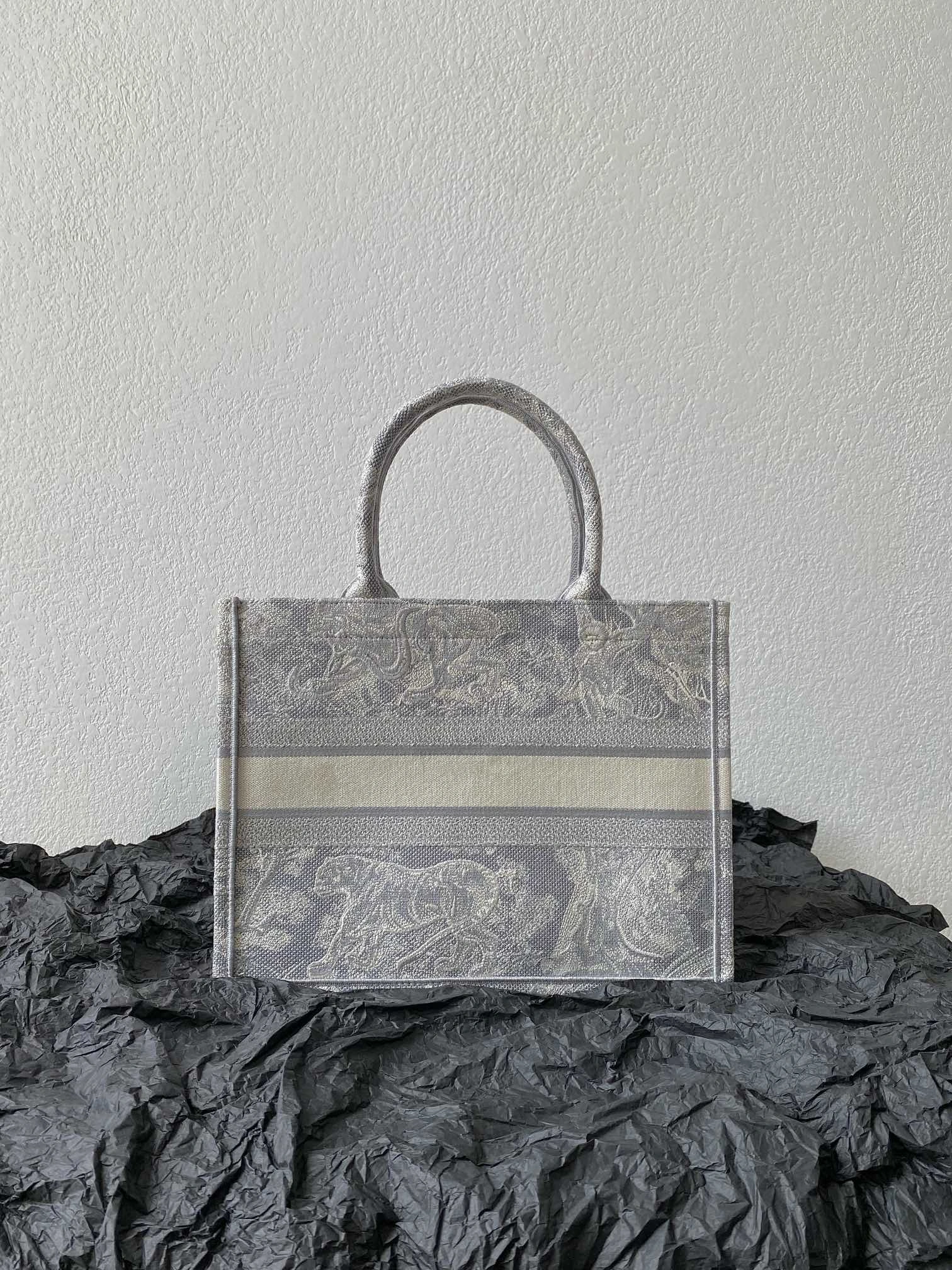 Upgraded D*ior Handbag Top Quality HT 20231017-64 41.5*38*18 cm 7612