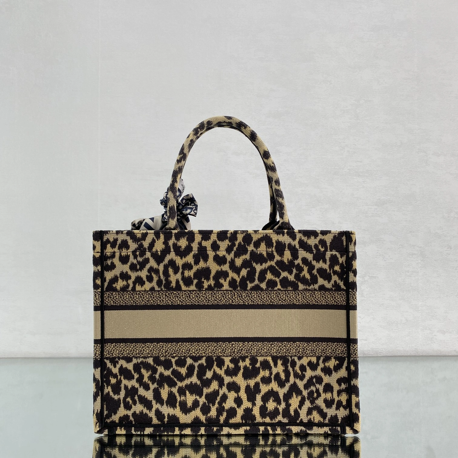 SmoothTexture D*ior Handbag Top Quality HT 20231017-67 41.5*38*18 cm 7608