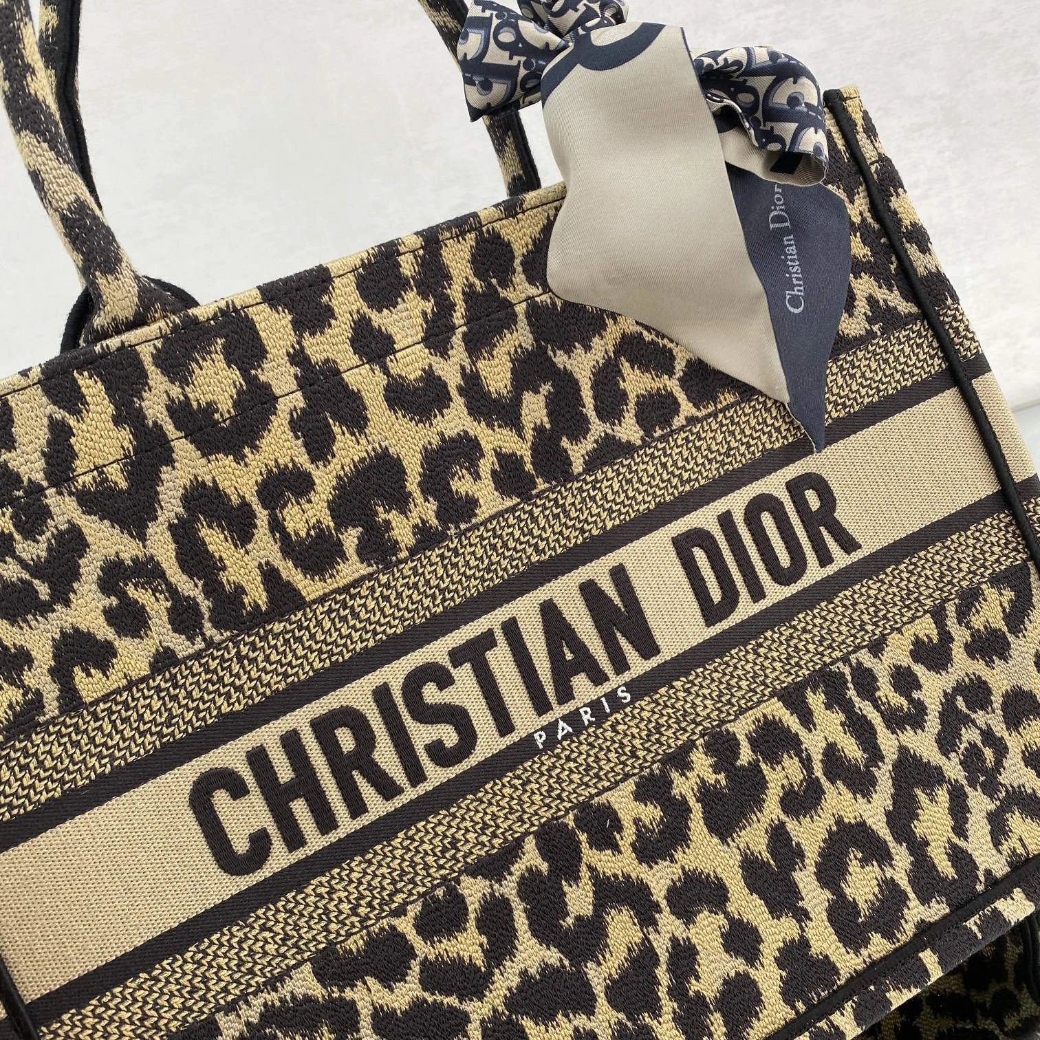 SmoothTexture D*ior Handbag Top Quality HT 20231017-67 41.5*38*18 cm 7608