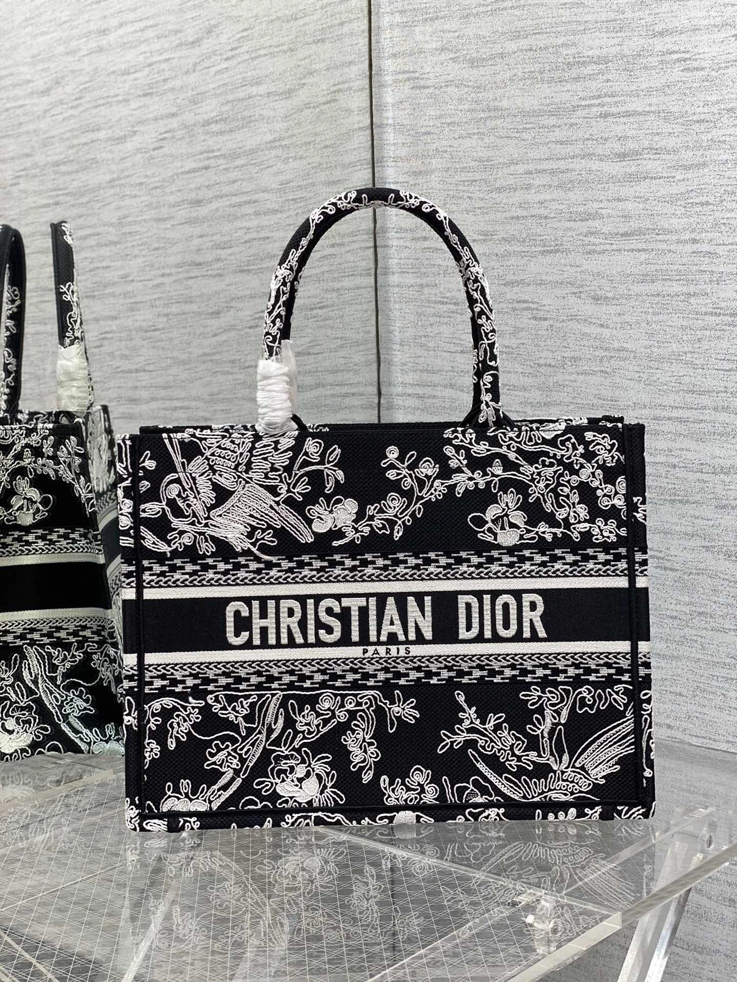 WrinkleFree D*ior Handbag Top Quality HT 20231017-68 41.5*38*18 cm 7609