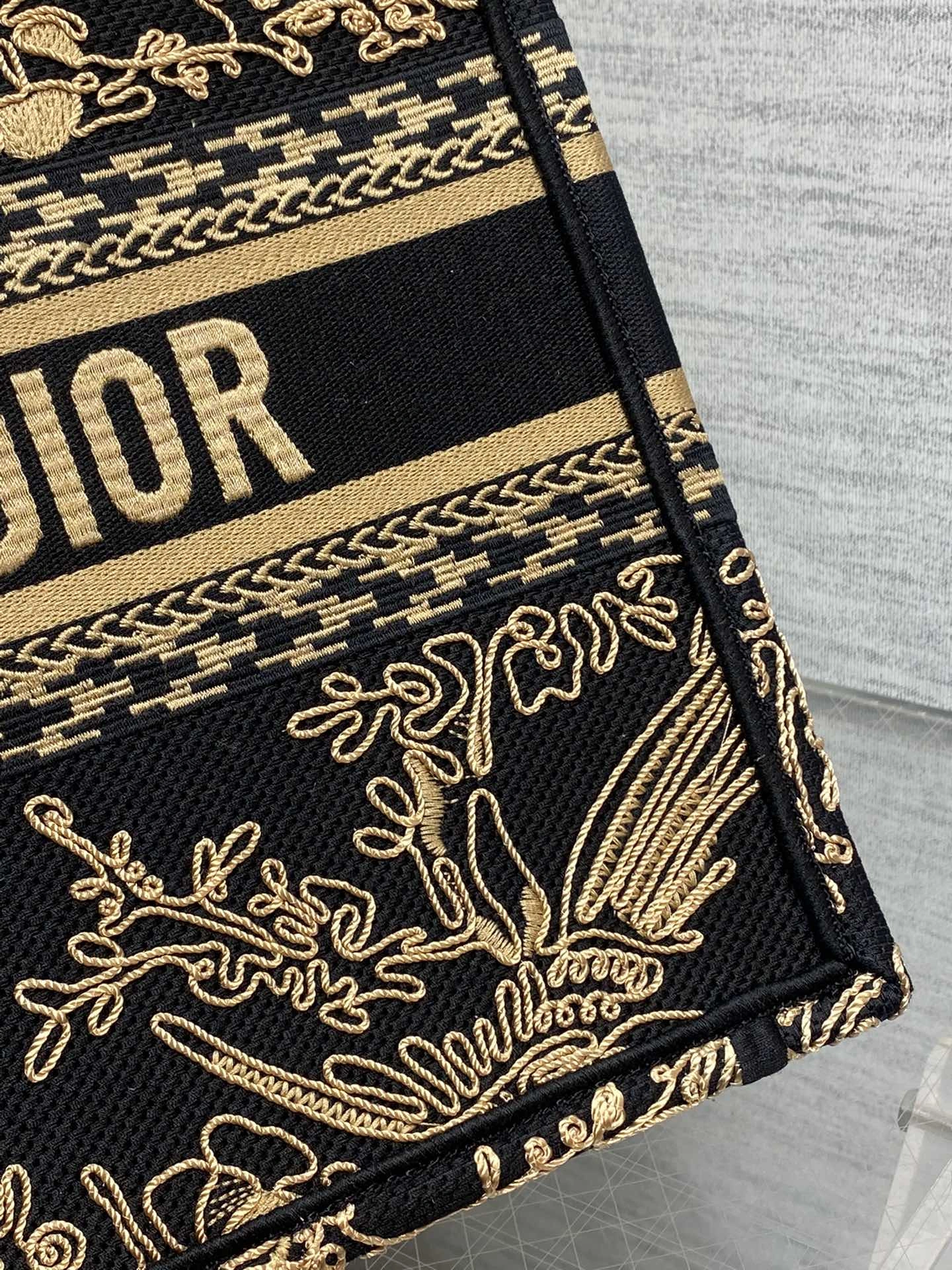 D*ior Handbag Top Quality HT 20231017-74 36.5*28*17.5 cm TechFriendly 7602