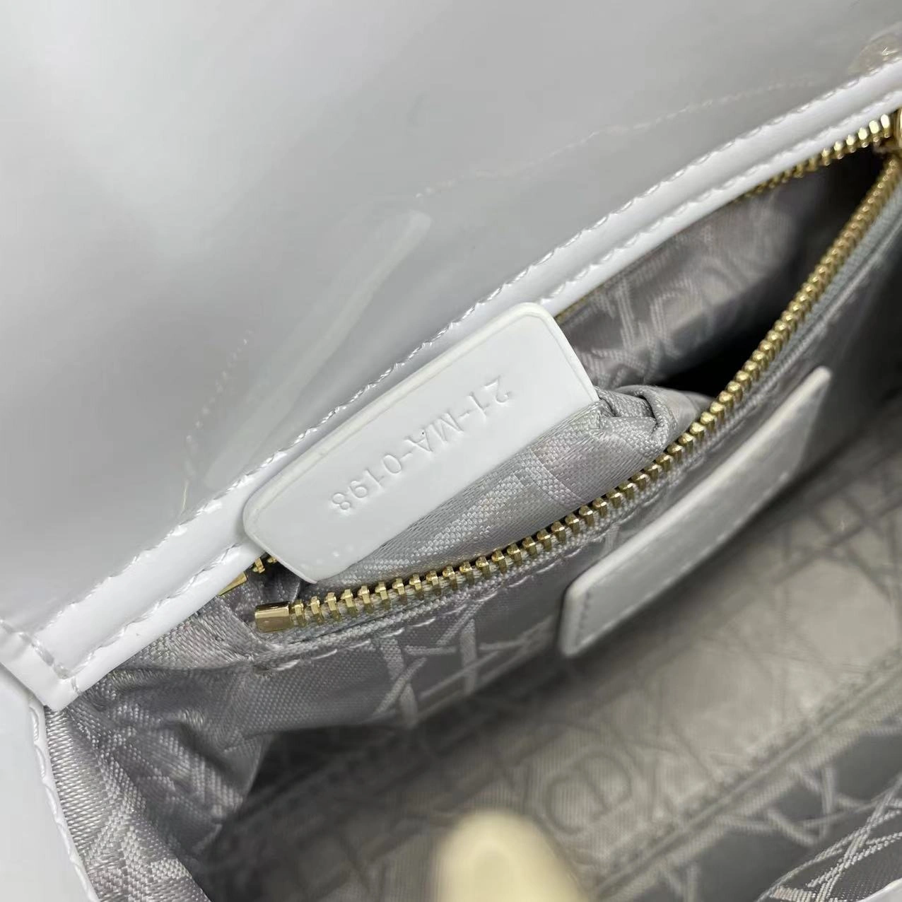 SunProtective D*ior Handbag Top Quality HT 20231017-8 17*15*7 CM 7668