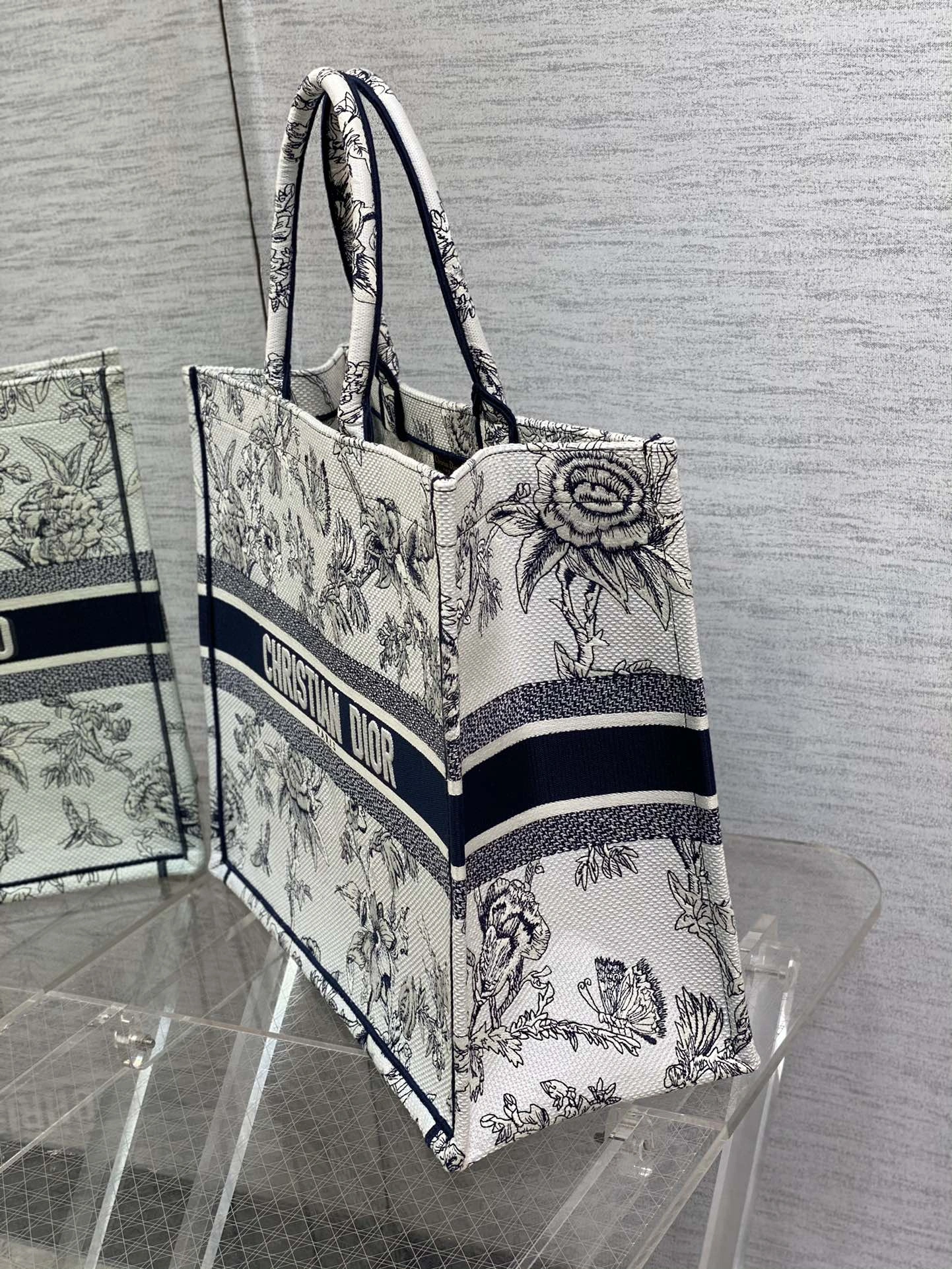 Sporty D*ior Handbag Top Quality HT 20231017-84 36*18*28cm 7592