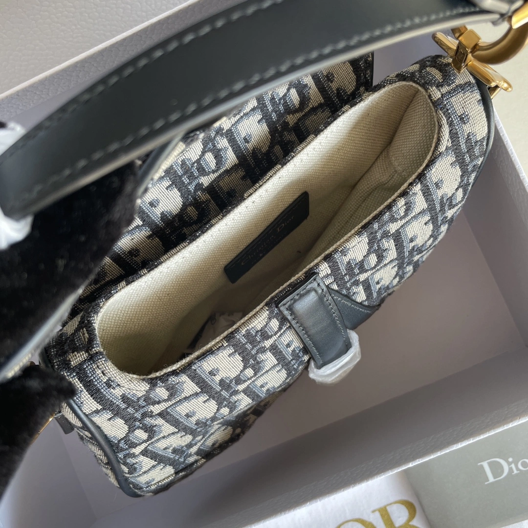 Durable D*ior Saddle bag Top Quality HT 20231017-26 19.5*18*5 CM 7650