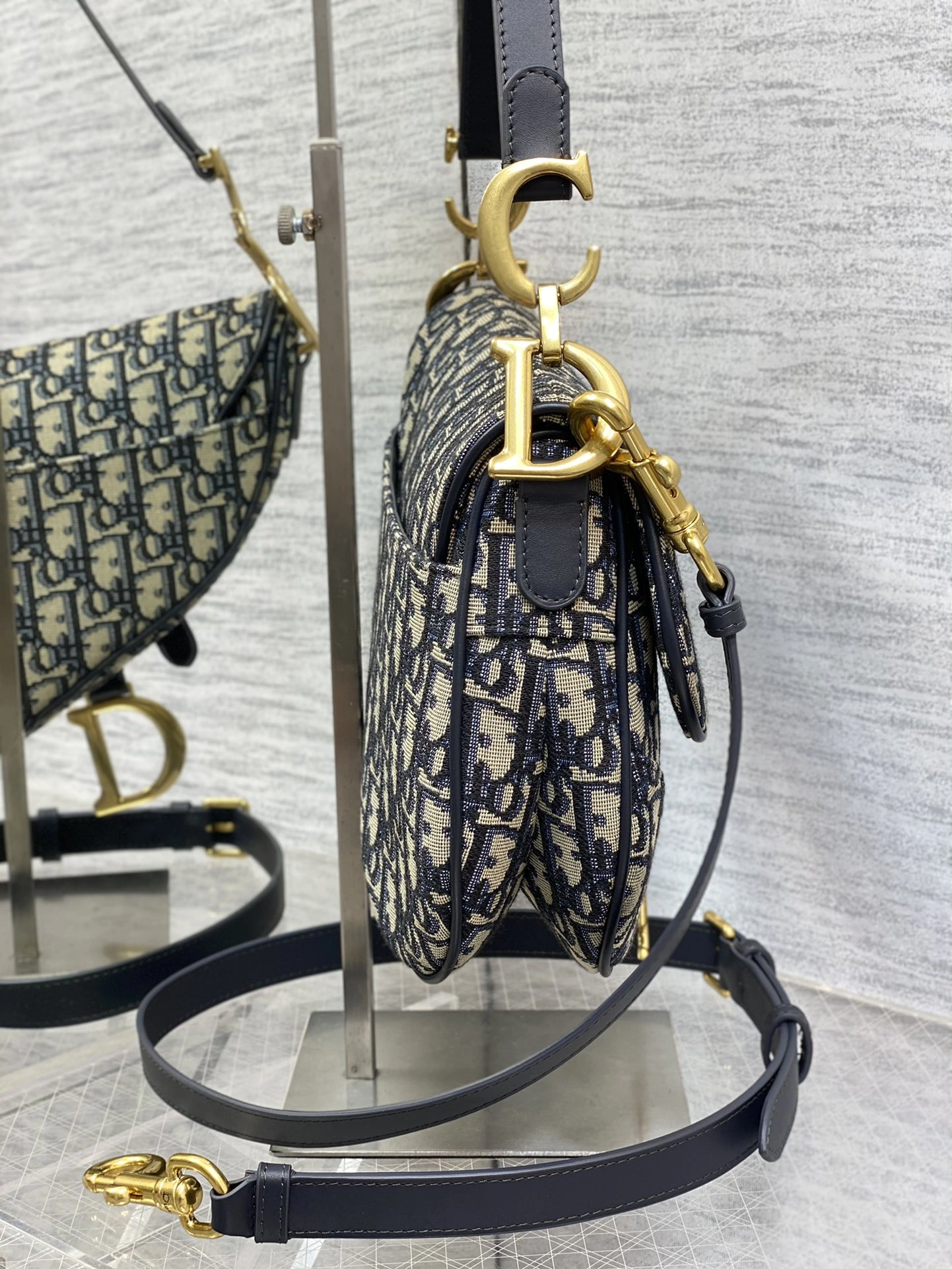 D*ior Saddle bag Top Quality HT 20231017-30 24×6×18cm Bold 7647