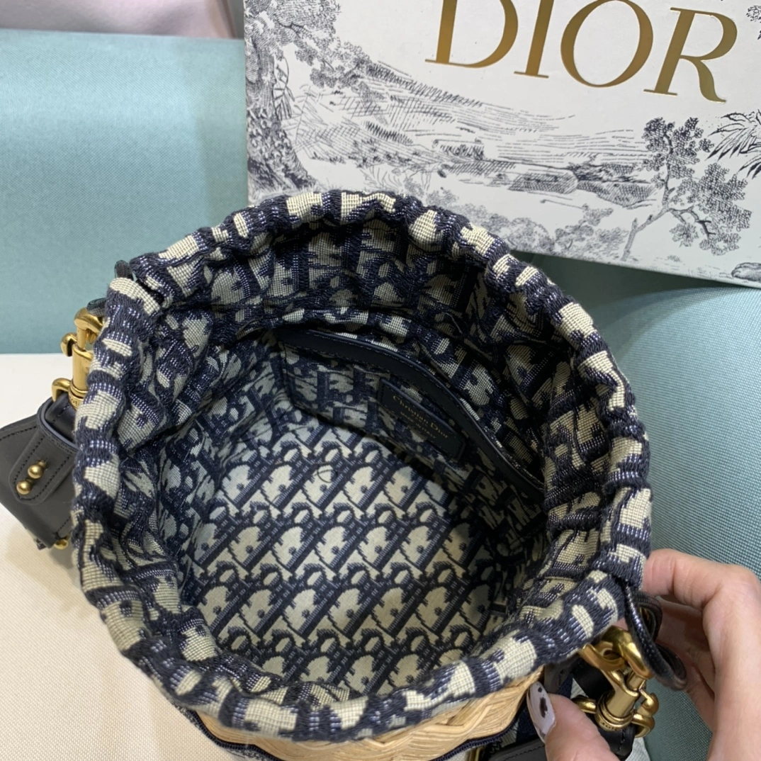 Comfortable D*ior Top Bag 18*19cm 7843