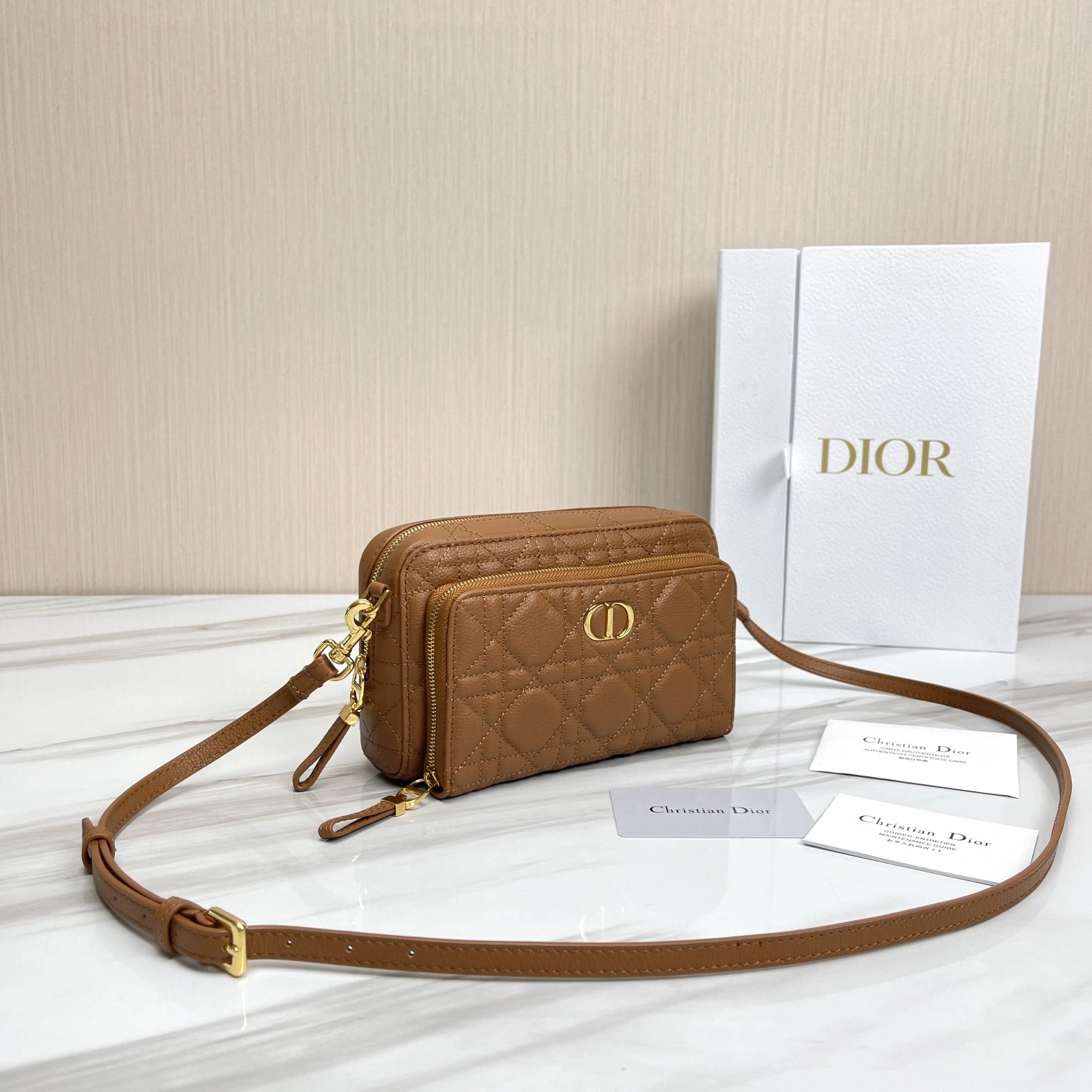 Bold D*ior Top Bag 19*10.5*5cm 7839