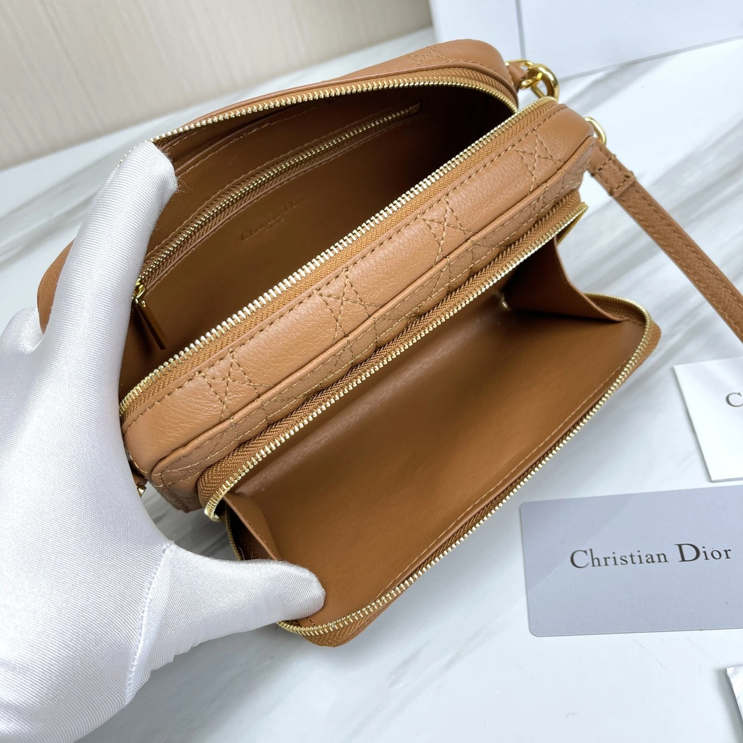 Bold D*ior Top Bag 19*10.5*5cm 7839