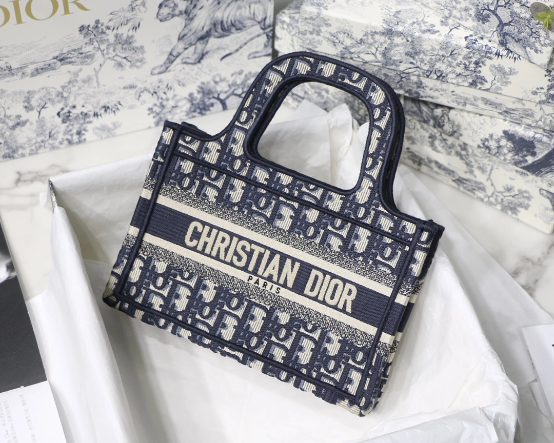 GoAnywhere D*ior Top Bag 23*17*7cm 7866