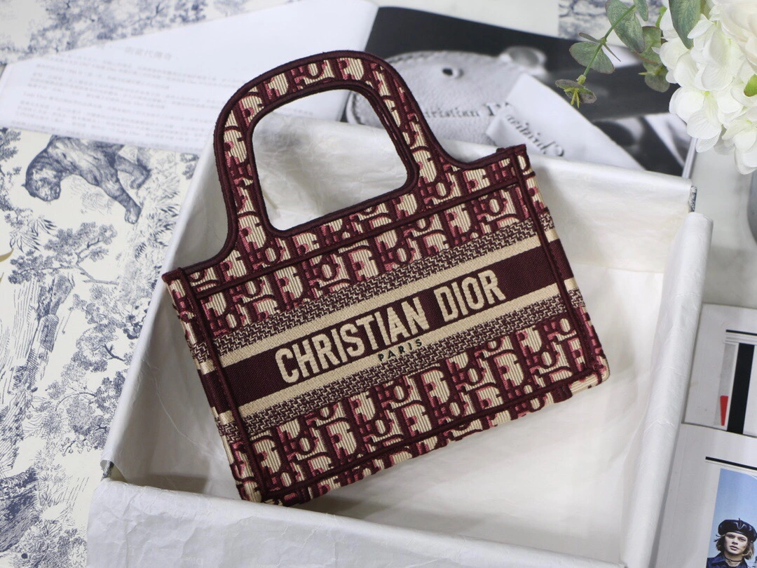 GoAnywhere D*ior Top Bag 23*17*7cm 7866