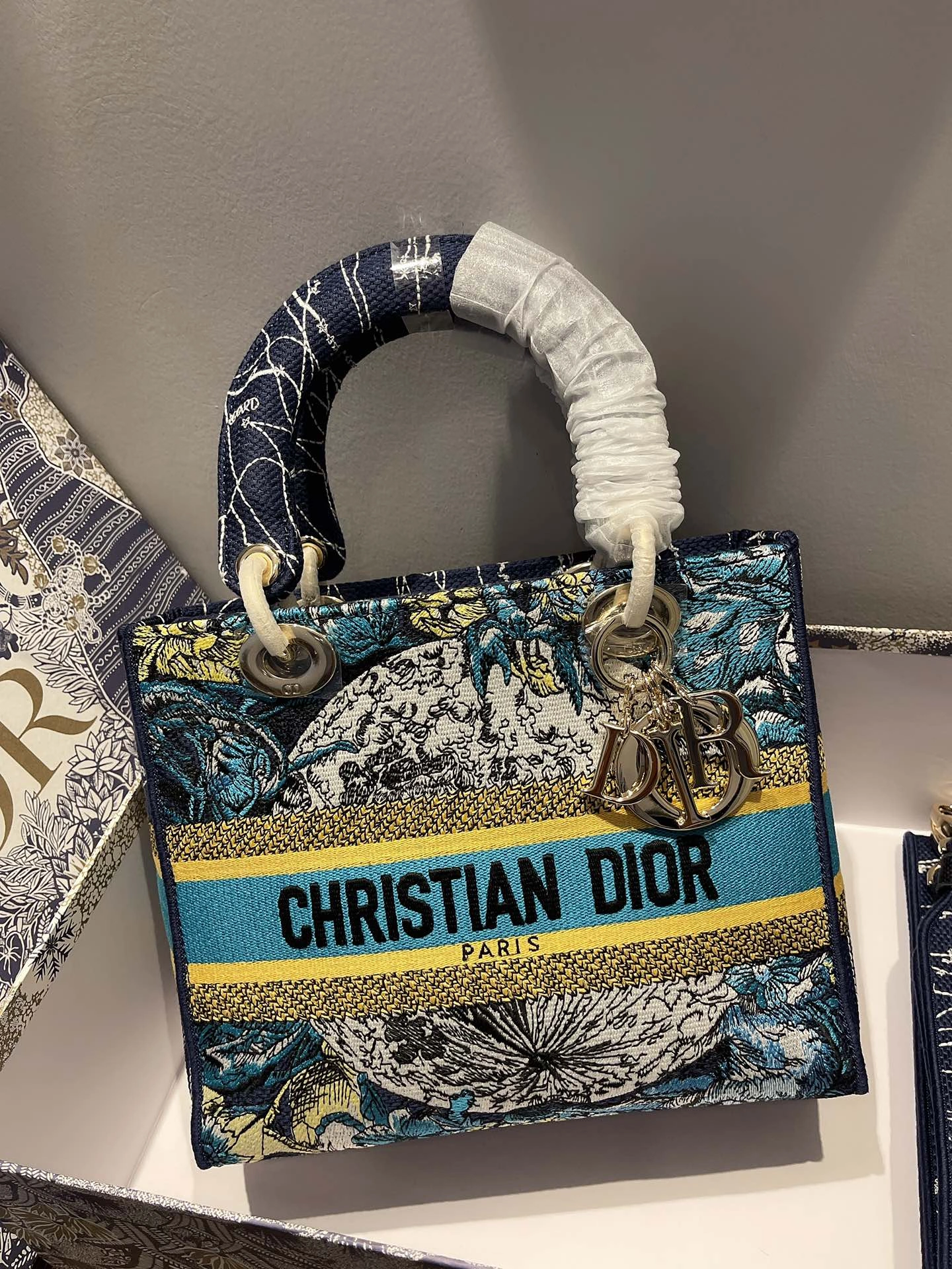 D*ior Top Bag 24*20*11cm ModernLook 7721