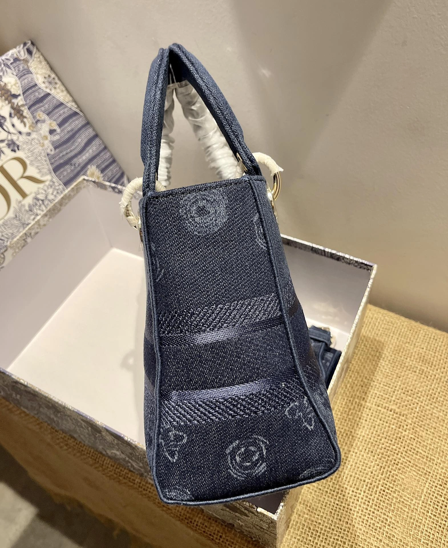 Lightweight D*ior Top Bag 24*20*11cm 7724