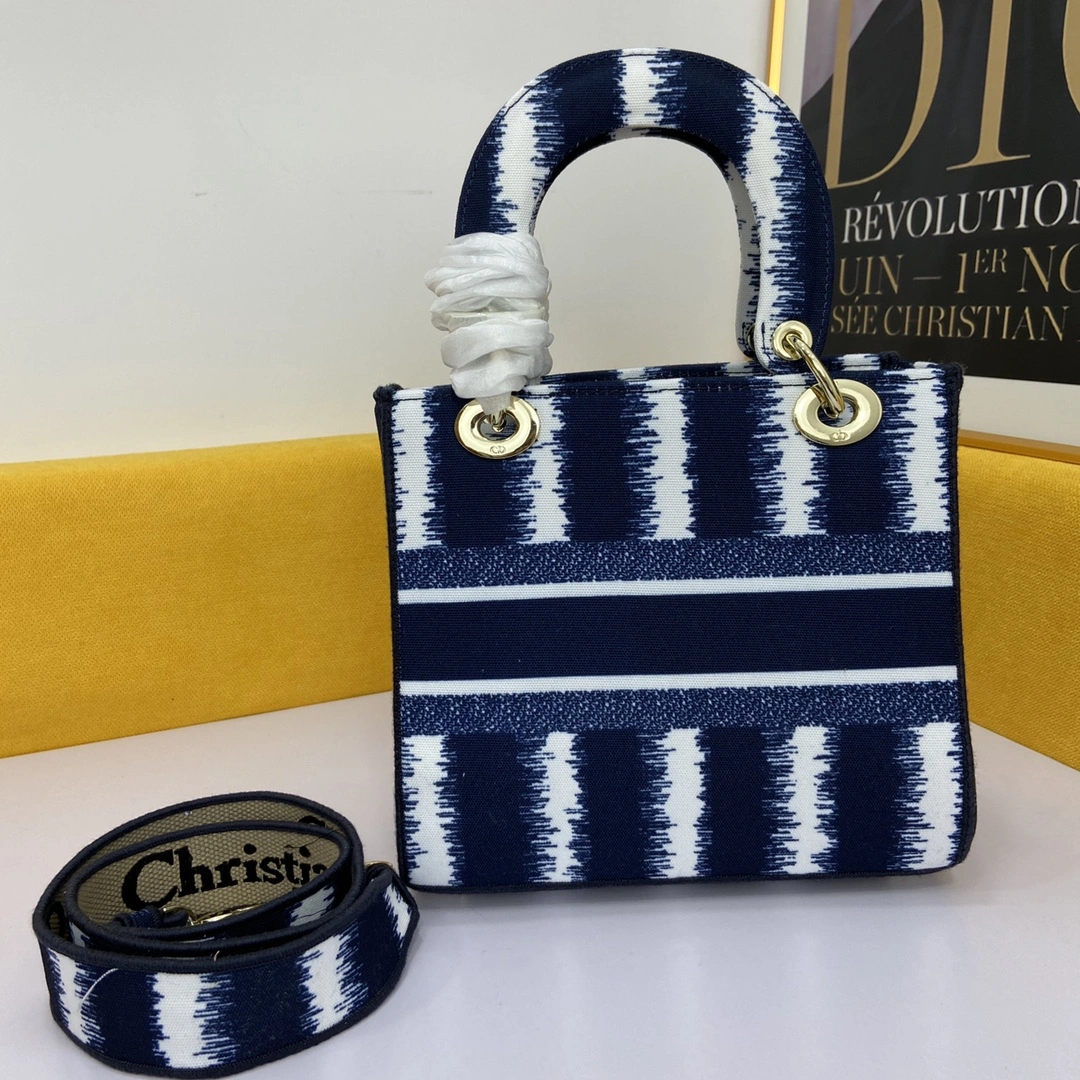 Neat D*ior Top Bag 24*20*11cm 7831