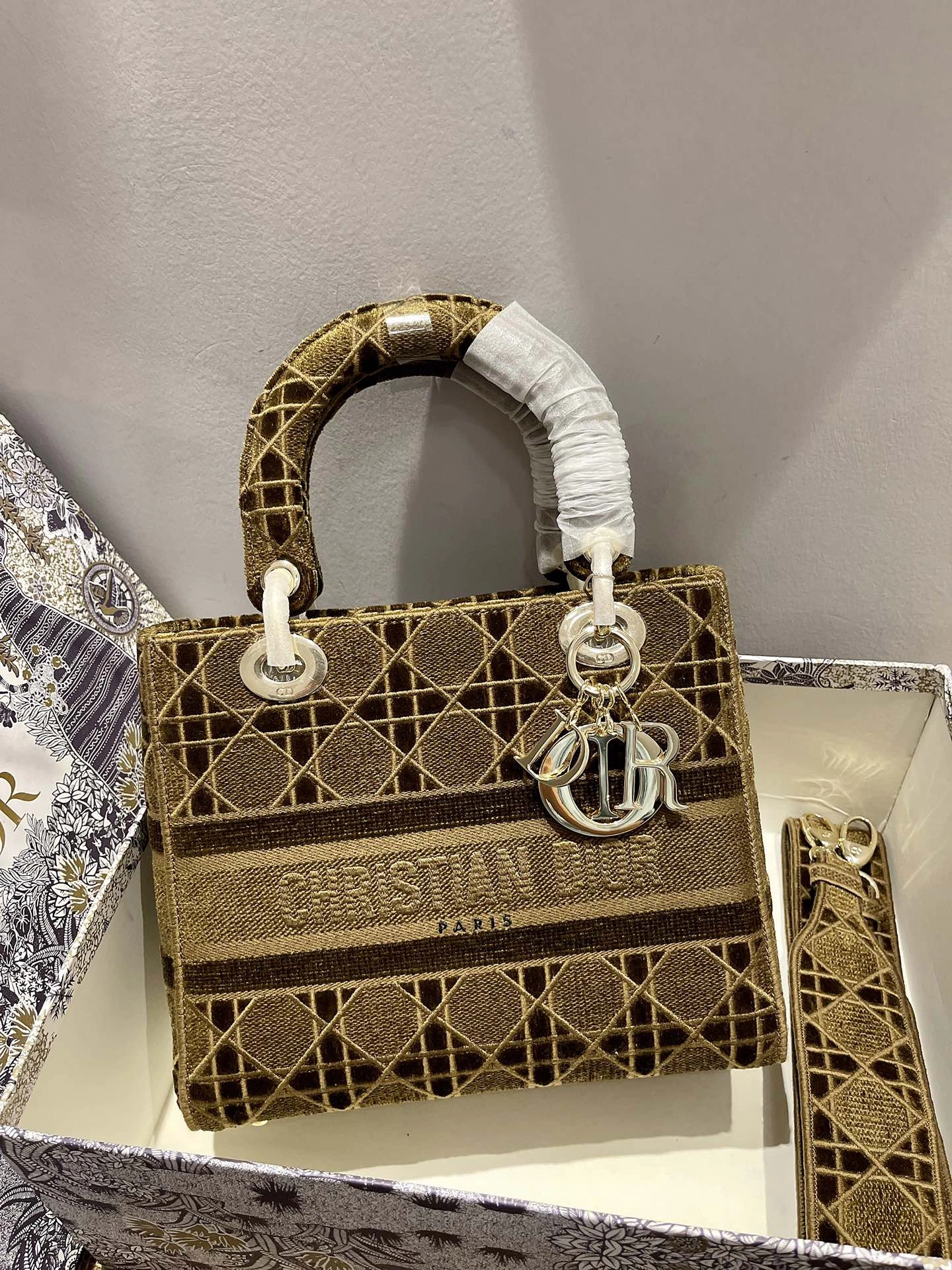 D*ior Top Bag 24*20*11cm SmartChoice 7726