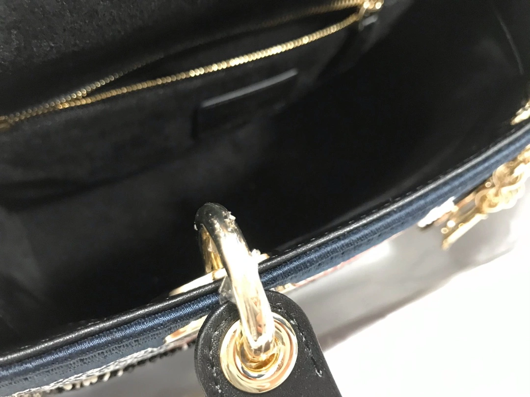 D*ior Top Bag 24*20*11cm Seasonal 7783