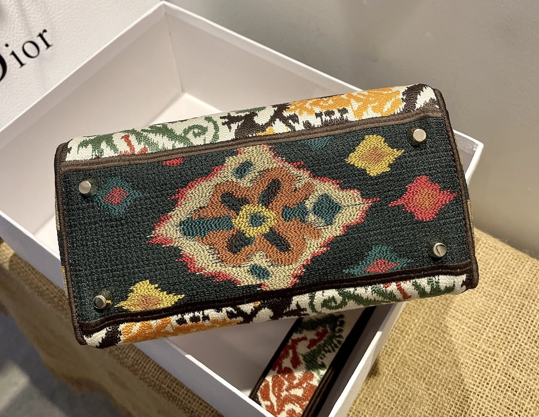 Resilient D*ior Top Bag 24*20*11cm 7738