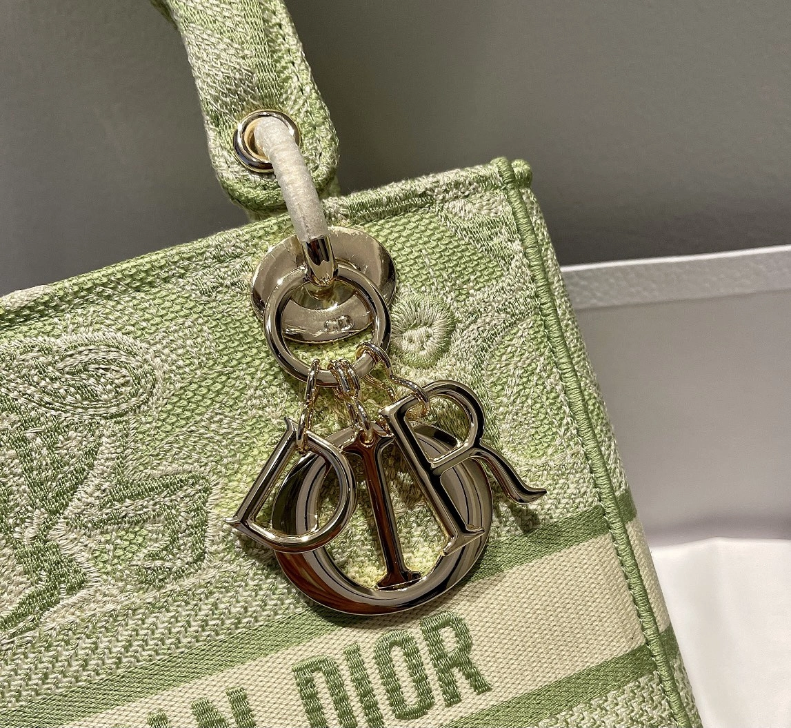 Popular D*ior Top Bag 24*20*11cm 7739