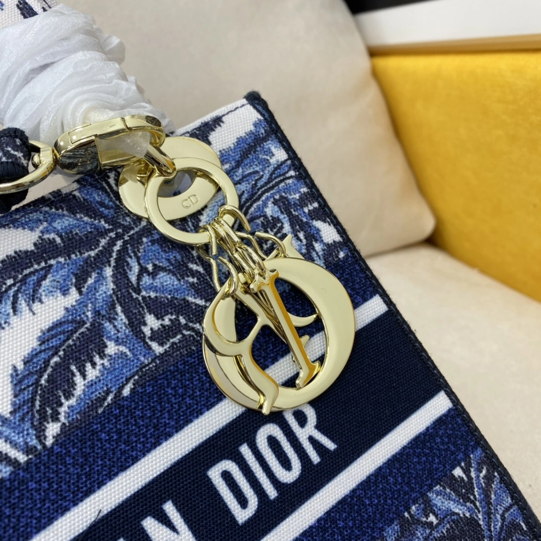 D*ior Top Bag 24*20*11cm Seasonal 7822