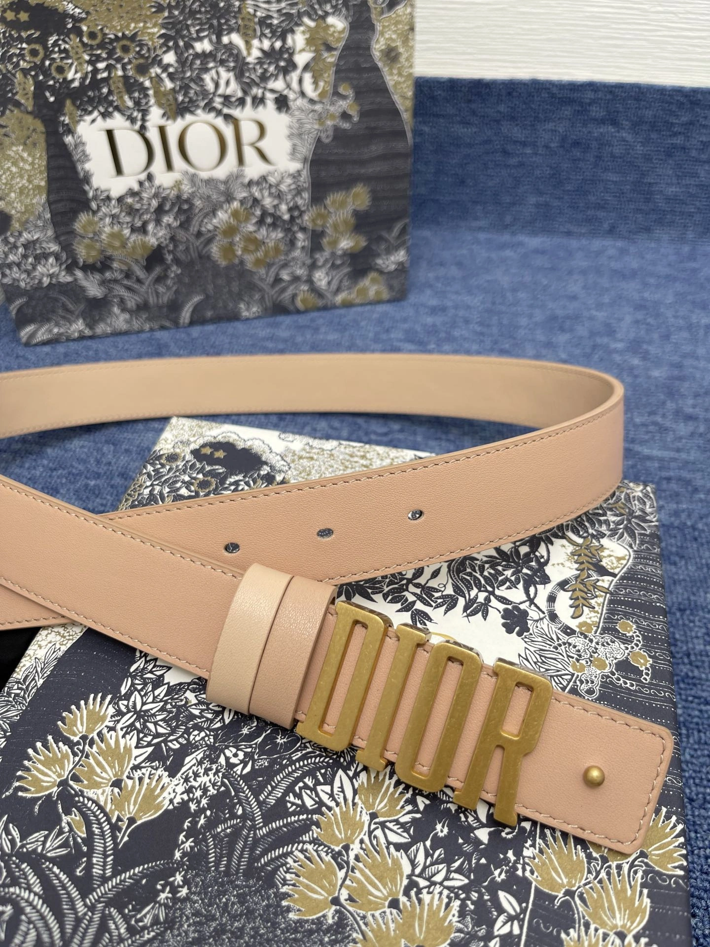 Seasonal D*ior Top Belts AT 20230904- 15729