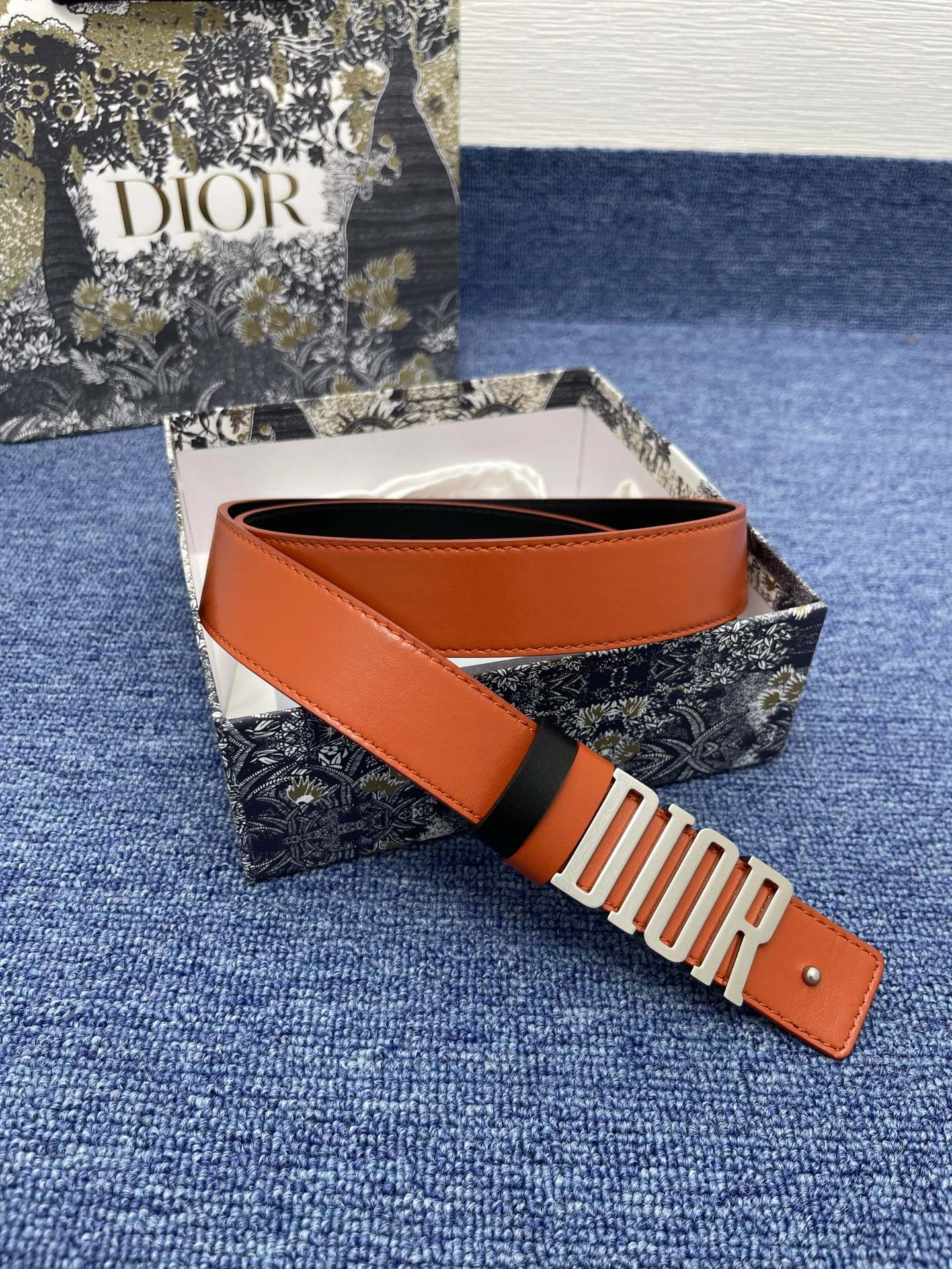 D*ior Top Belts AT 20230904- Bold 15726