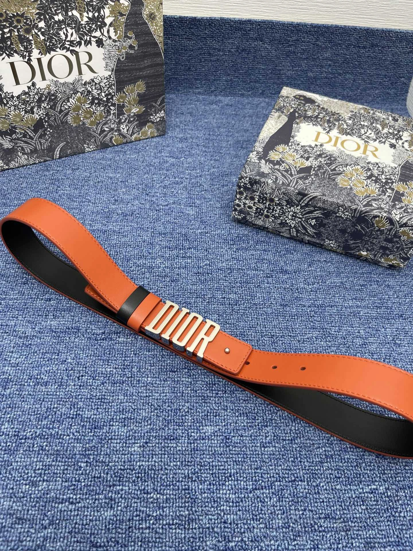 D*ior Top Belts AT 20230904- Bold 15726