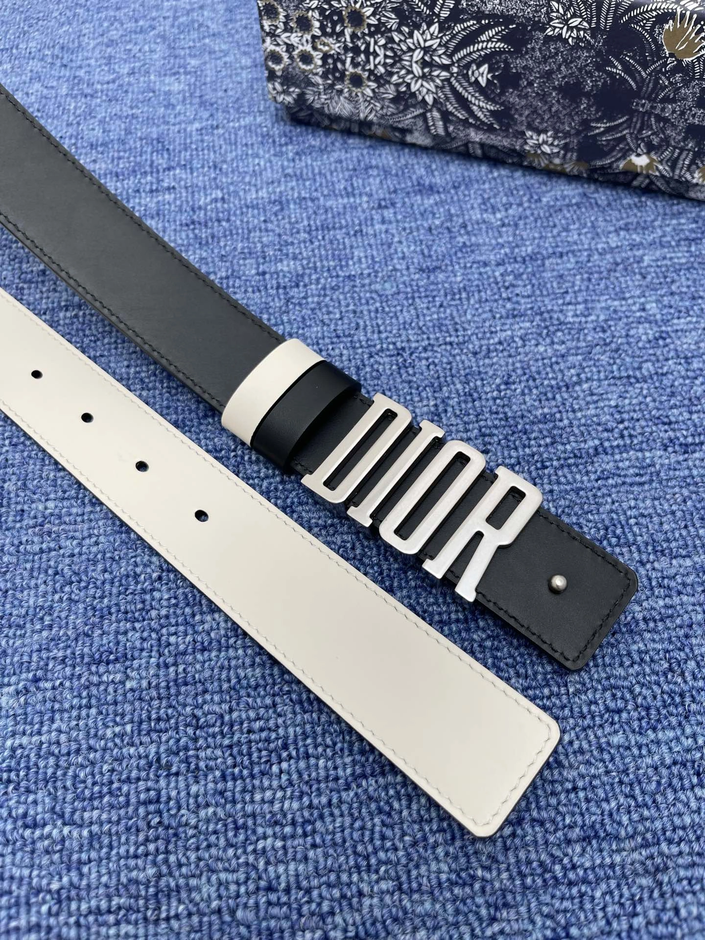 Trendsetting D*ior Top Belts AT 20230905- 15723