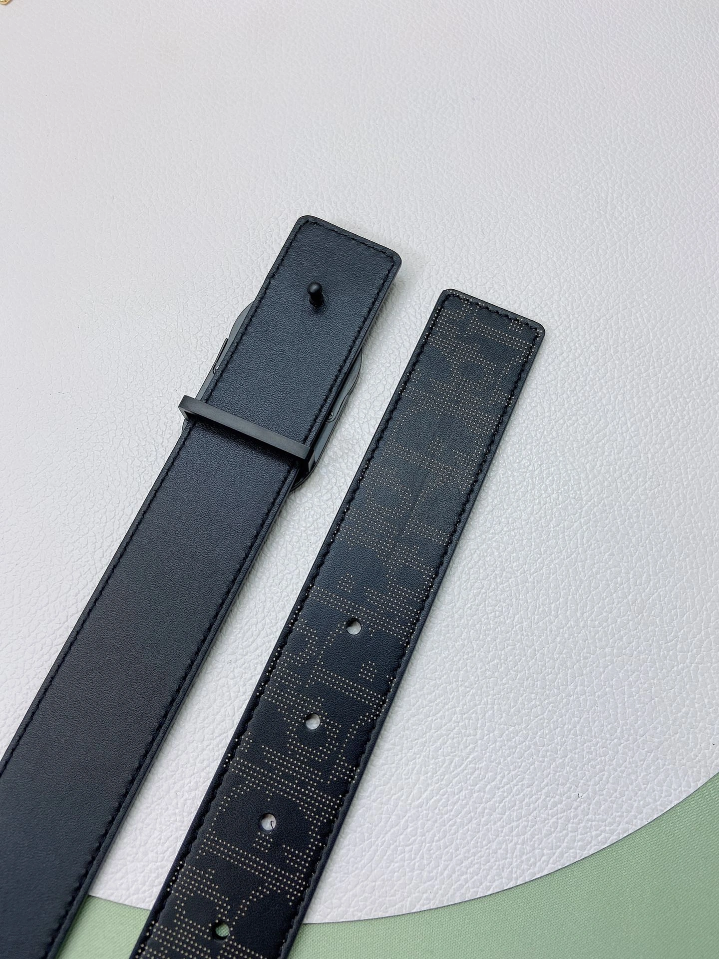 QuickDry D*ior Top Belts AT 20230905- 15722