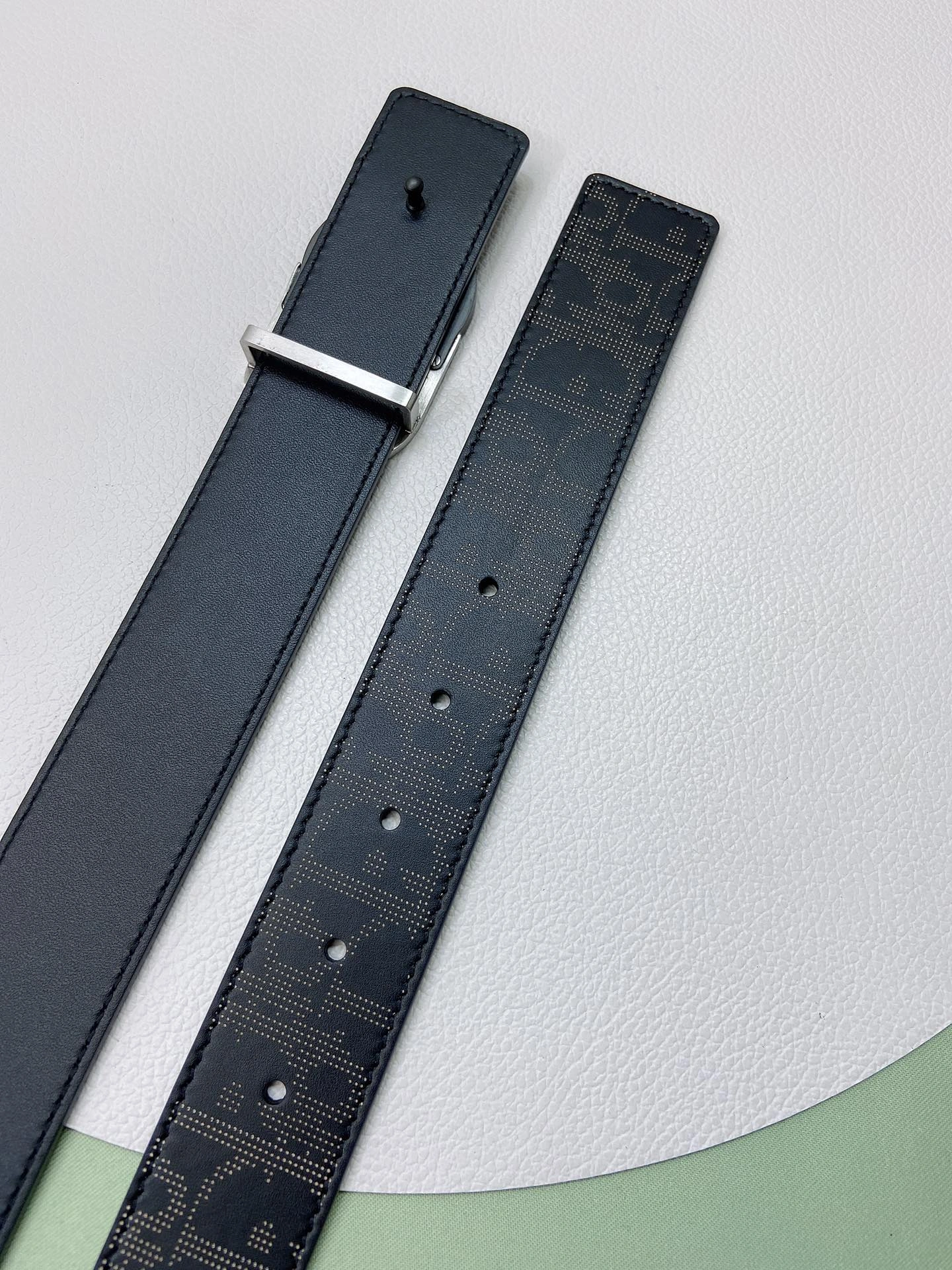 QuickDry D*ior Top Belts AT 20230905- 15722