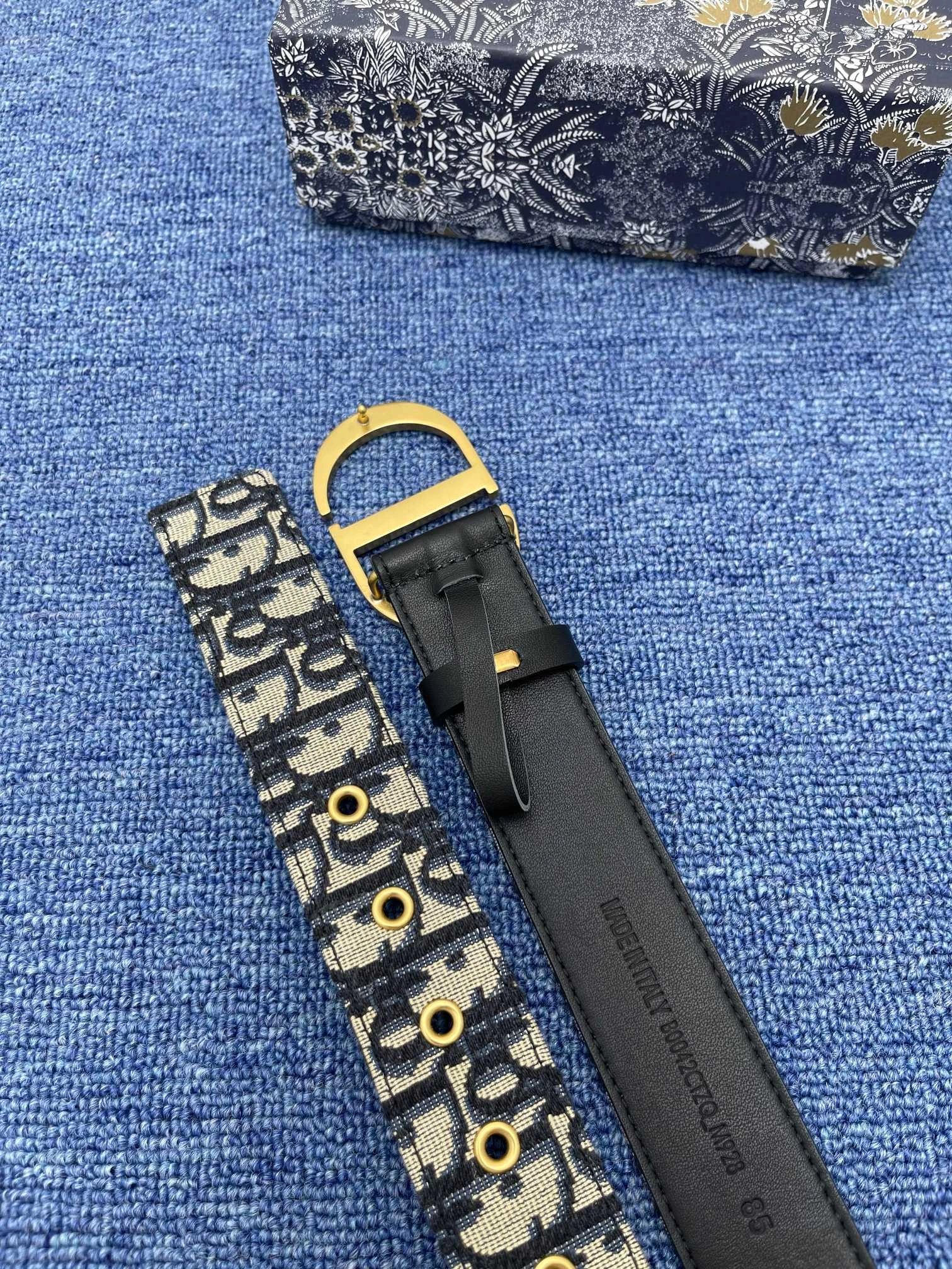 D*ior Top Belts AT 20230909- Trendsetting 15701