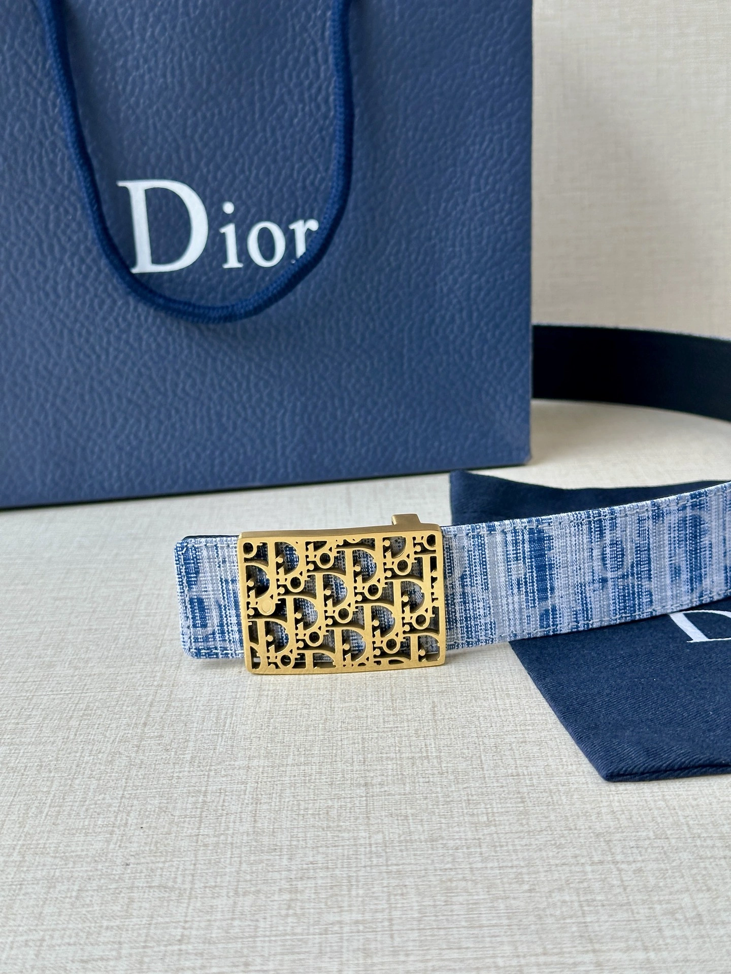 D*ior Top Belts AT 20250403- EasyCare 15683