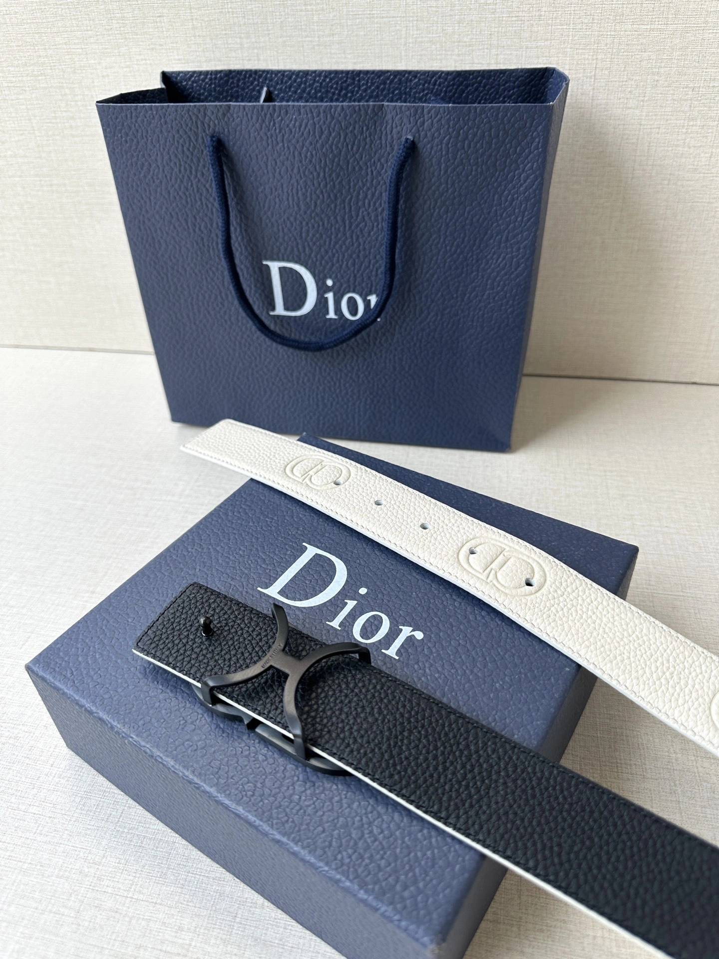 D*ior Top Belts AT 20250405- Resilient 15682