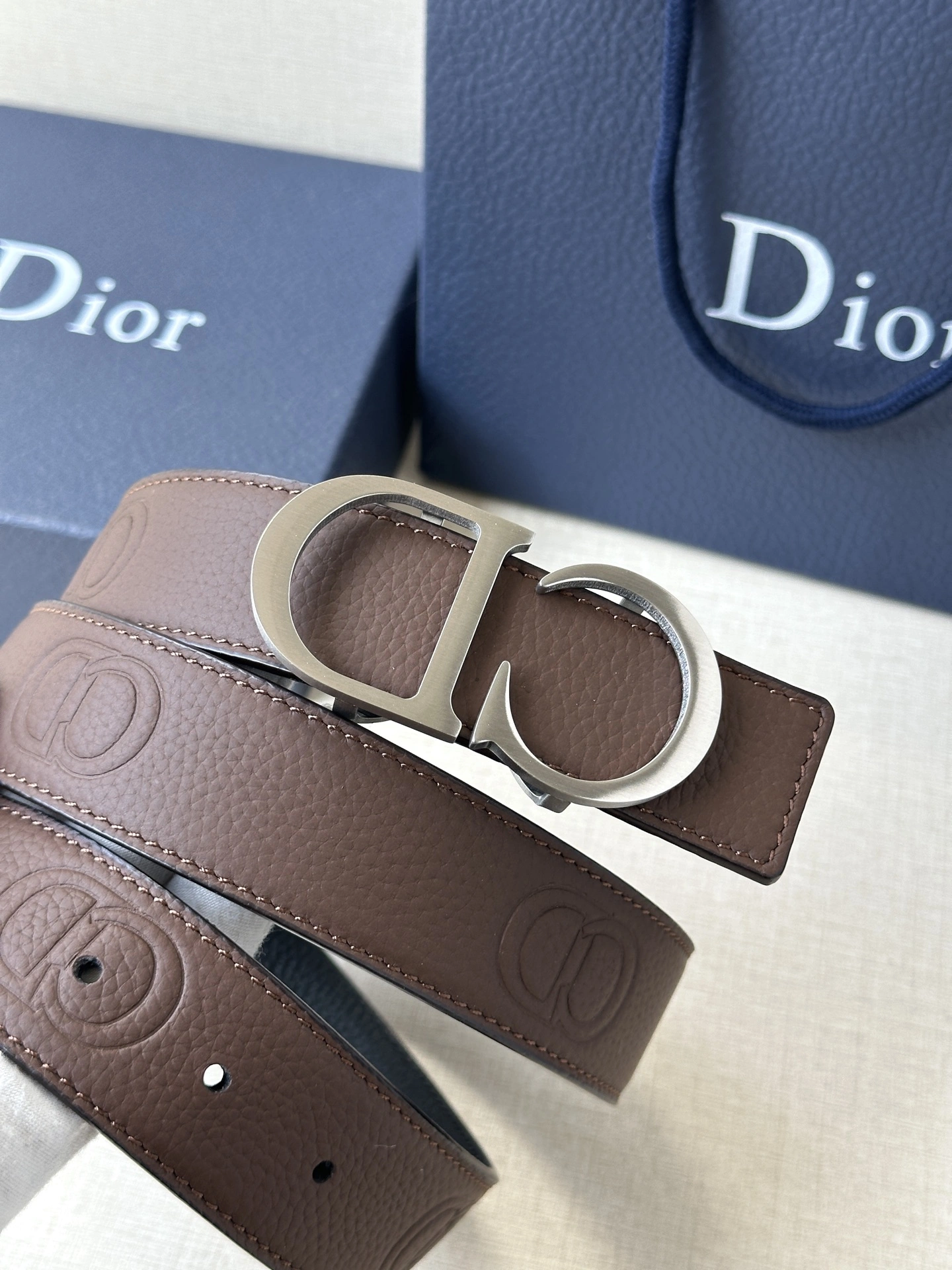 D*ior Top Belts AT 20250405- Resilient 15682