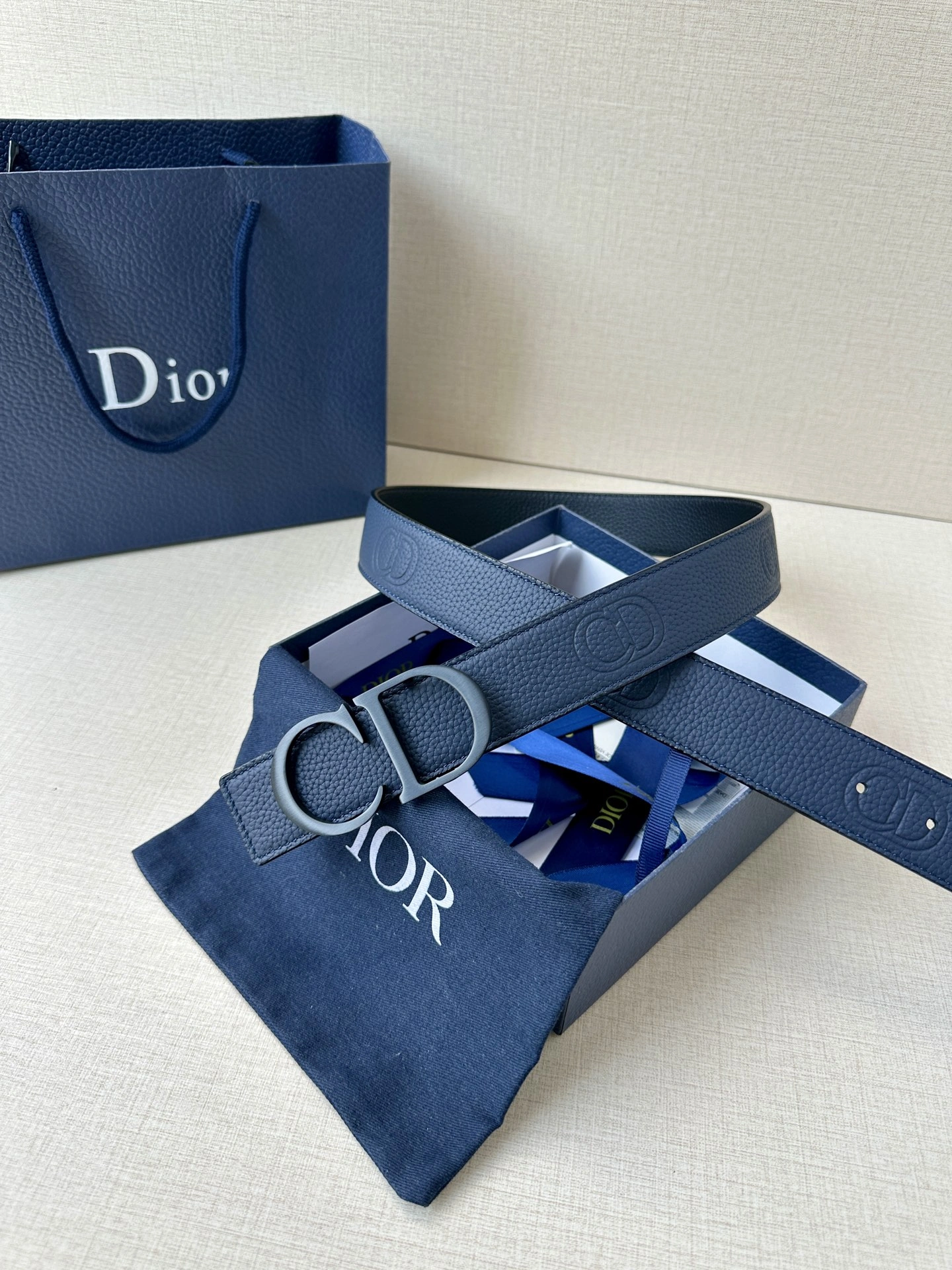 D*ior Top Belts AT 20250405- Resilient 15682