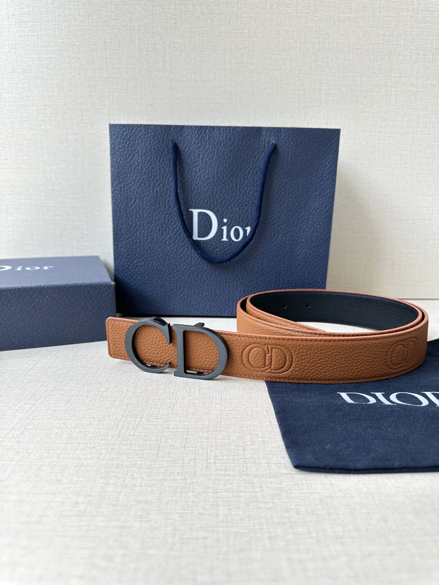 D*ior Top Belts AT 20250405- Resilient 15682