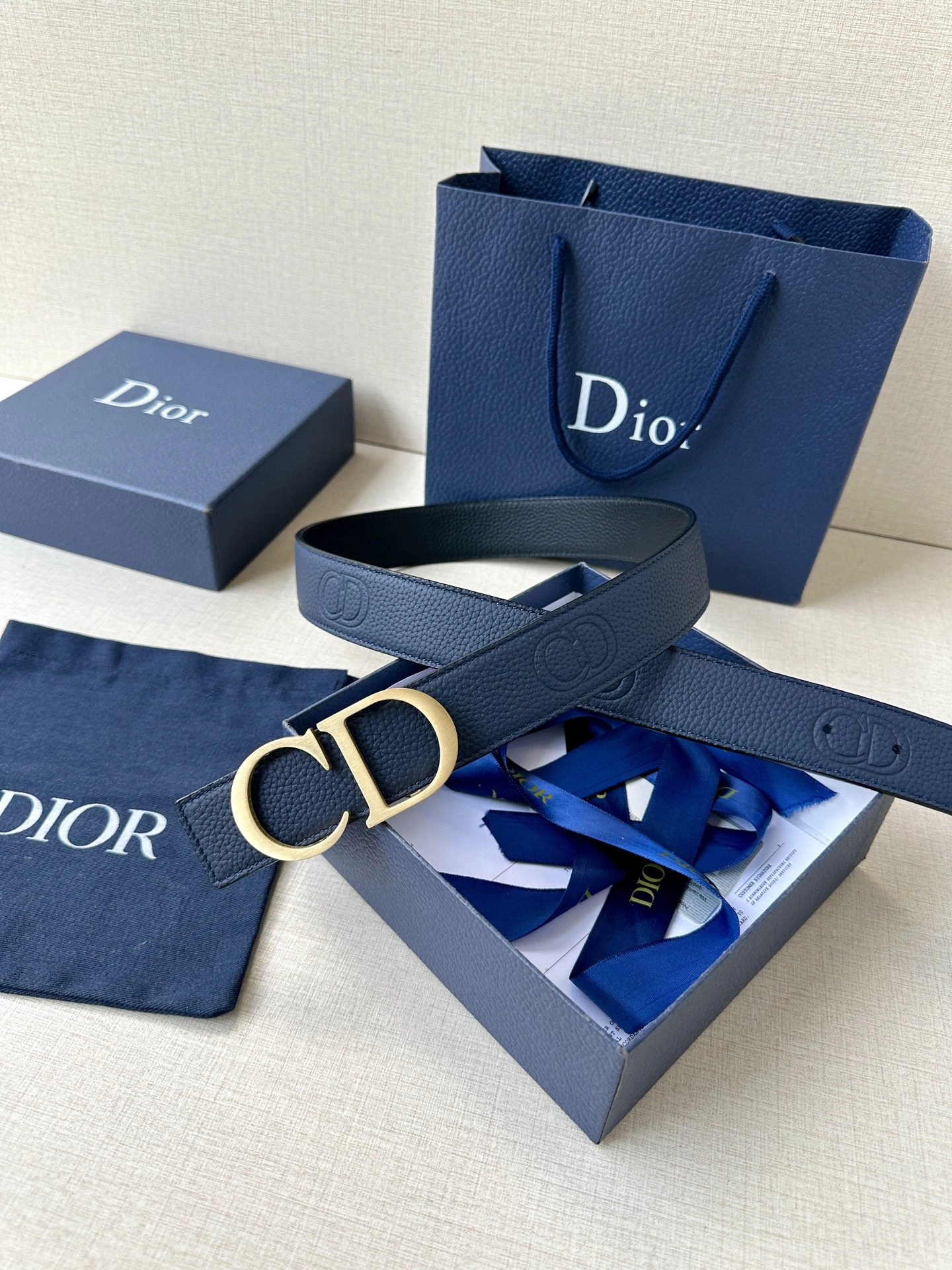 D*ior Top Belts AT 20250405- Resilient 15682