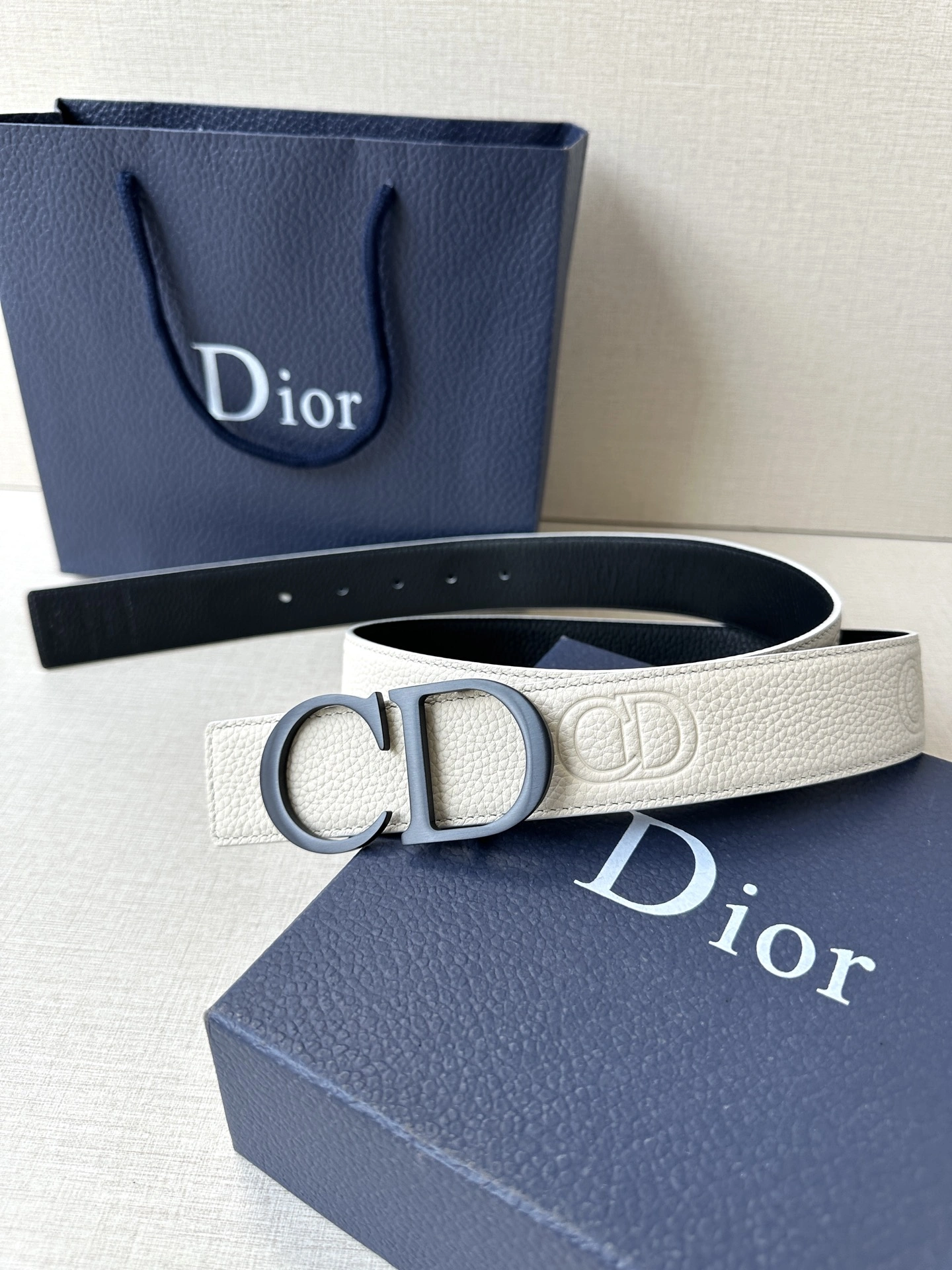 D*ior Top Belts AT 20250405- Resilient 15682