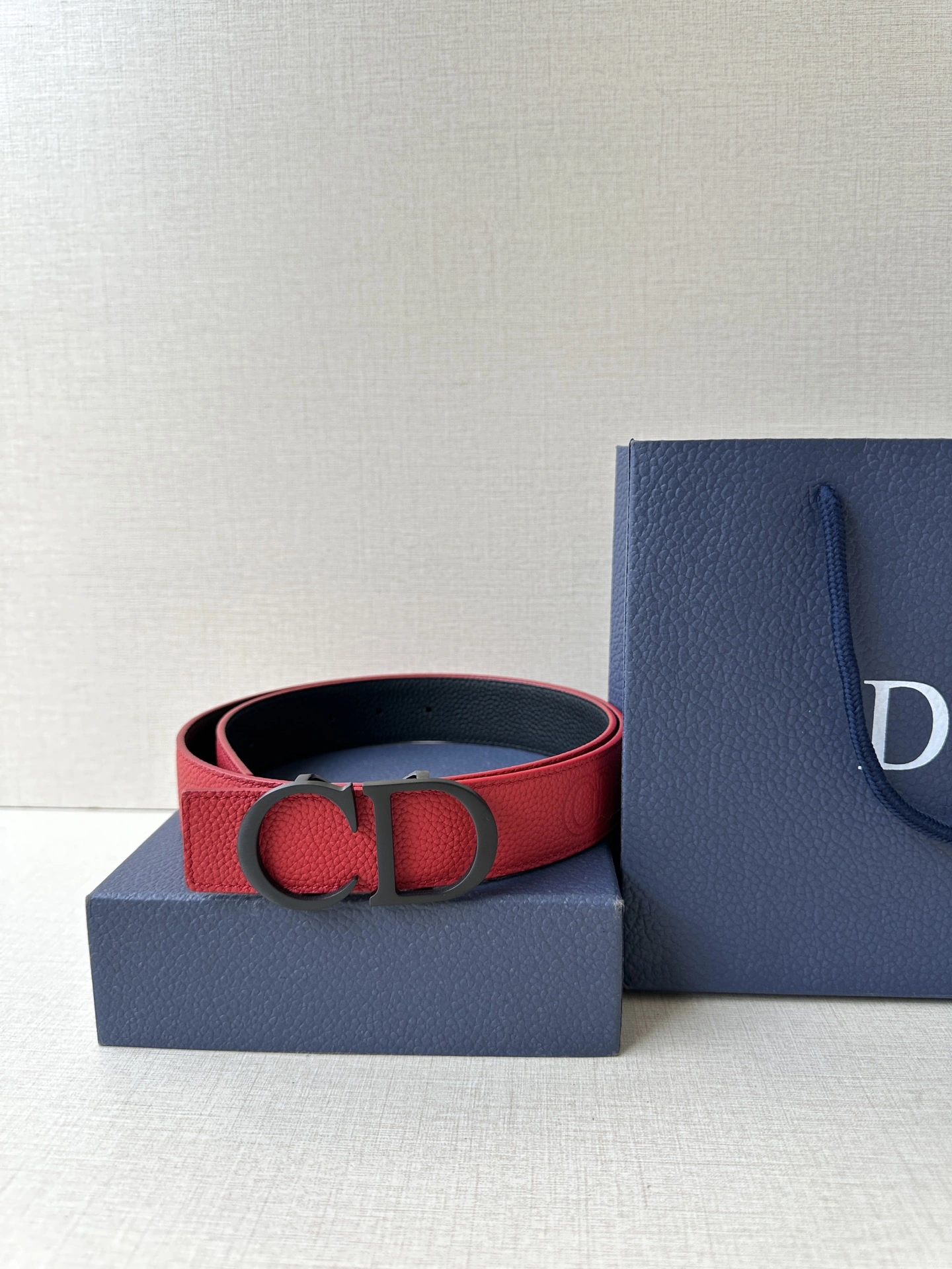 D*ior Top Belts AT 20250405- Resilient 15682