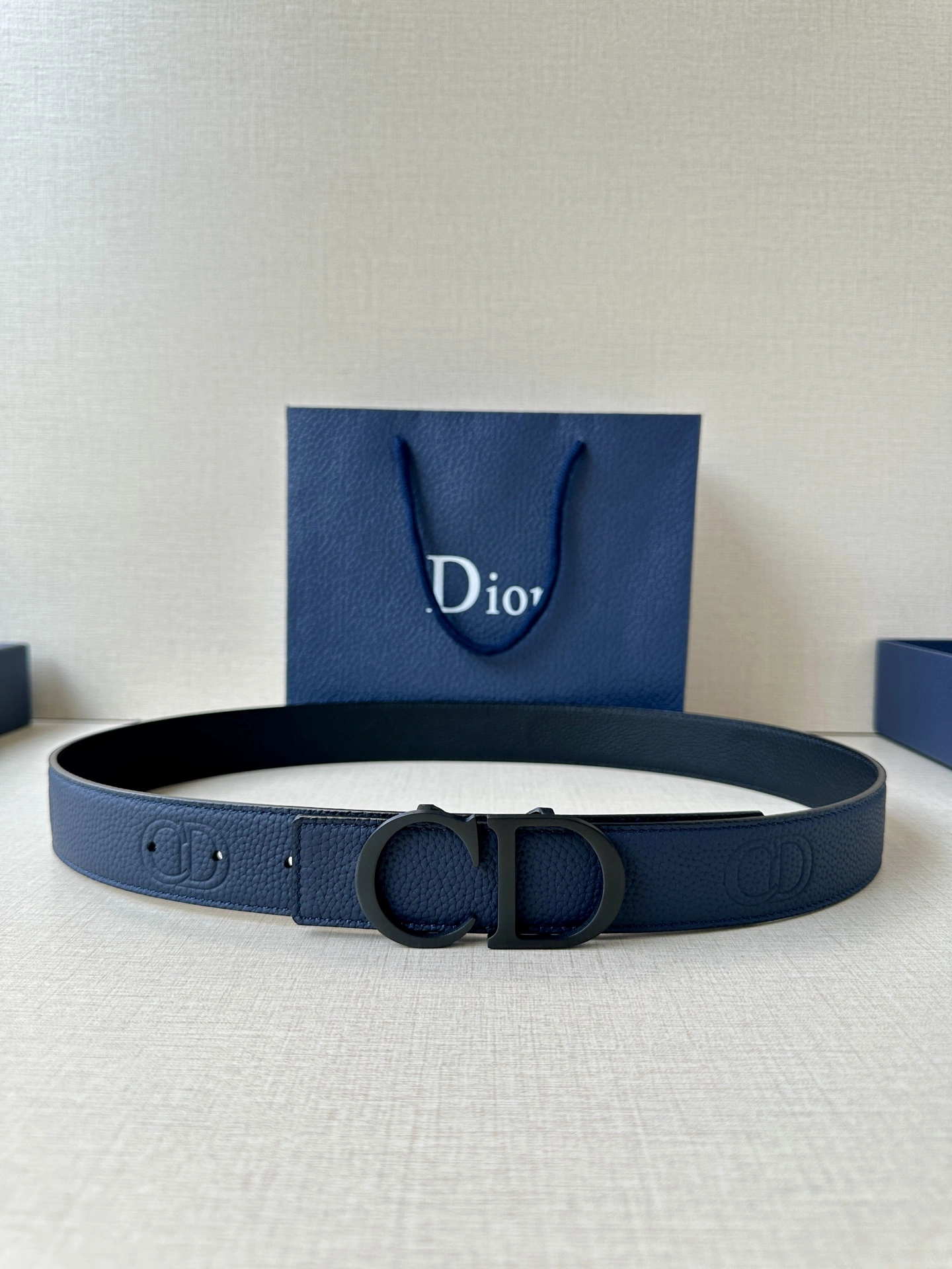 D*ior Top Belts AT 20250405- Resilient 15682