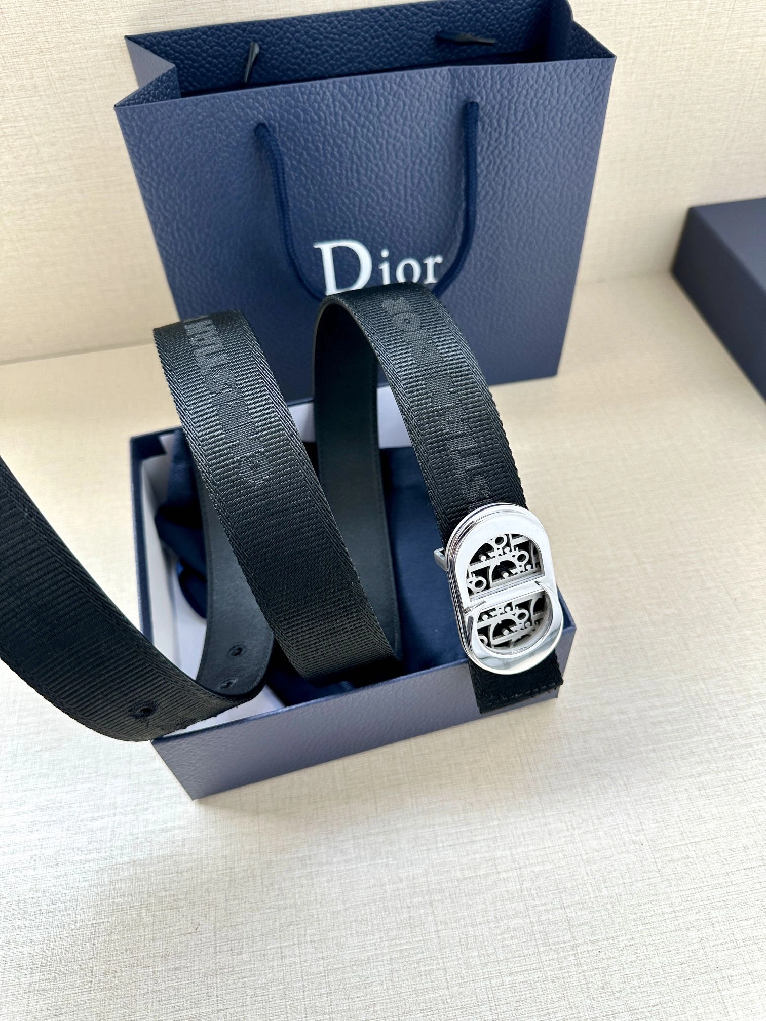 UrbanStyle D*ior Top Belts AT 20250407- 15666
