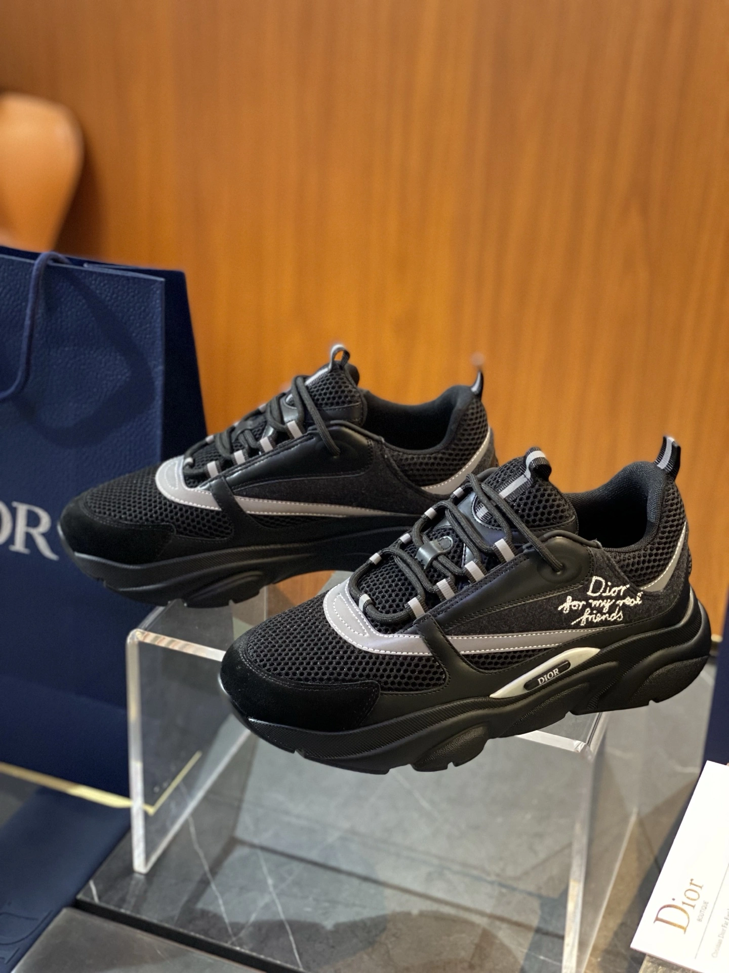 WeatherProof D*ior Top Sneaker RR 20250417- 5600