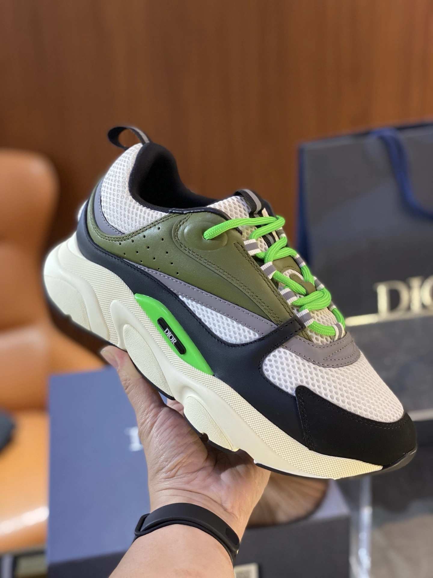 Stylish D*ior Top Sneaker RR 20250417- 5574